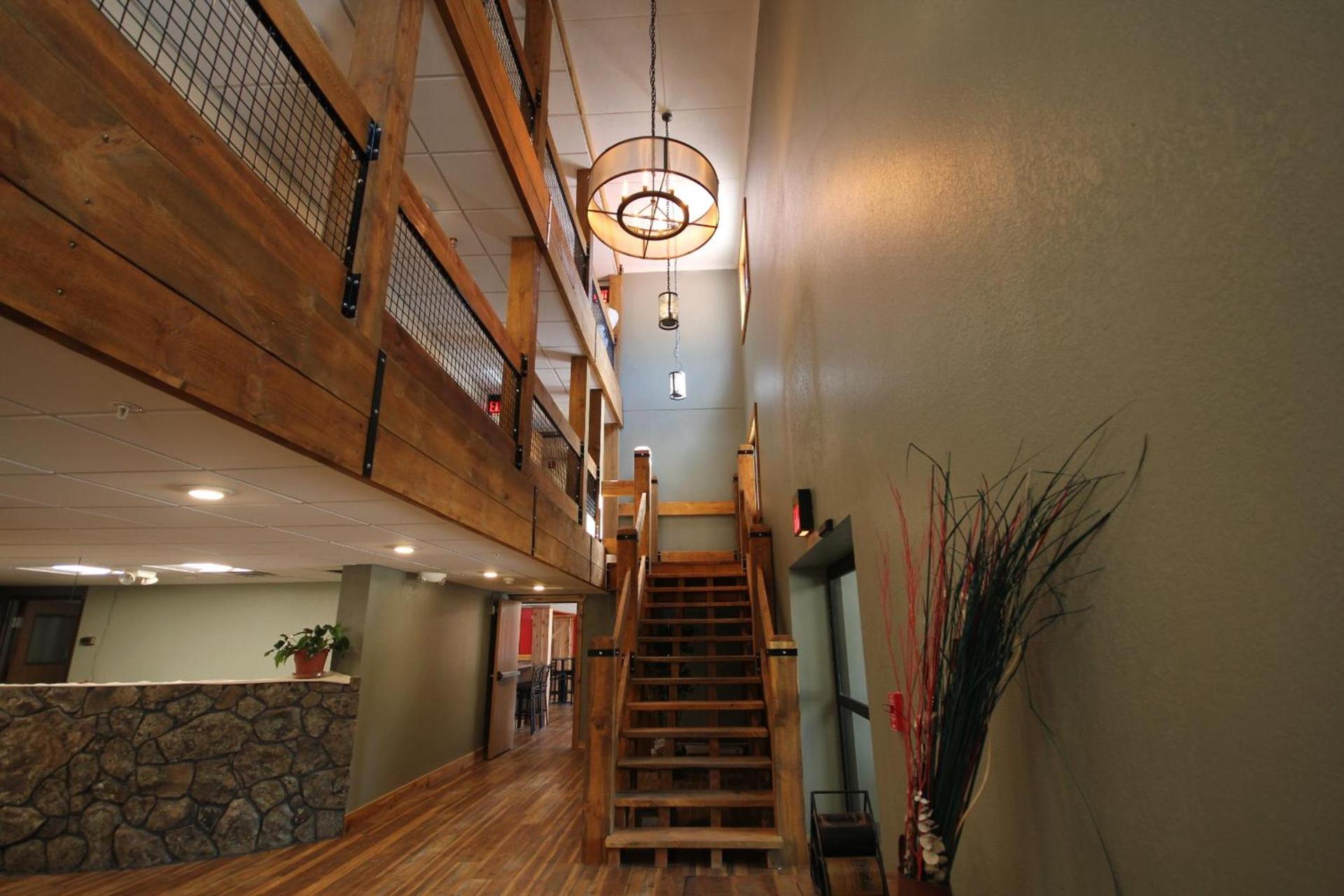 Blackstone Lodge and Suites photo 12