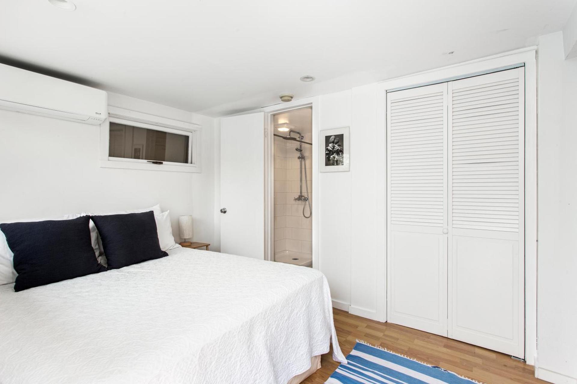 The Pines Men-Only Stay photo 15