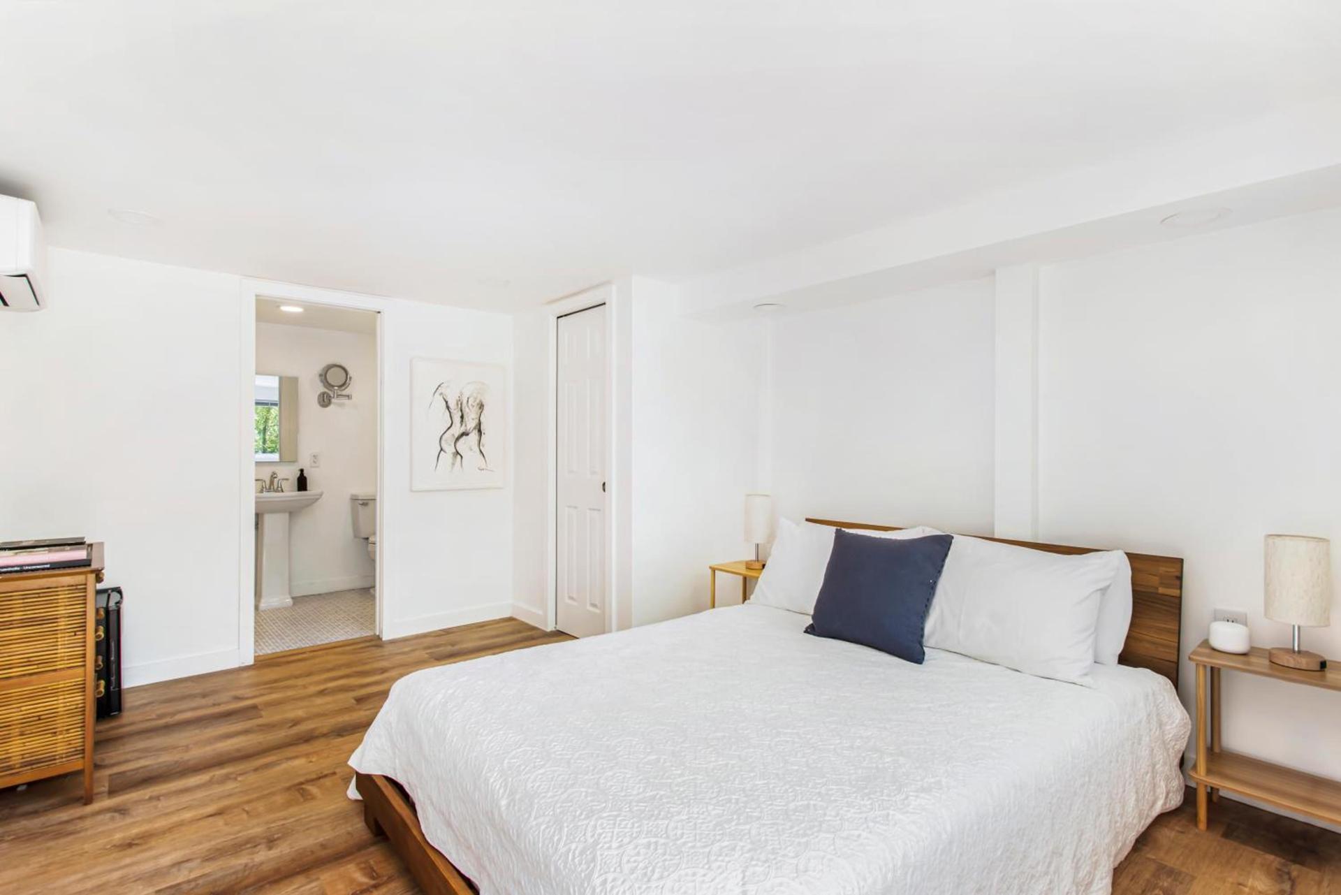 The Pines Men-Only Stay photo 22