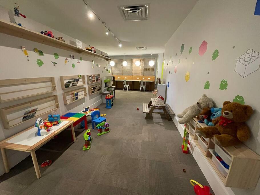 Newly renovated room in cozy hotel near Disney 2 photo 22