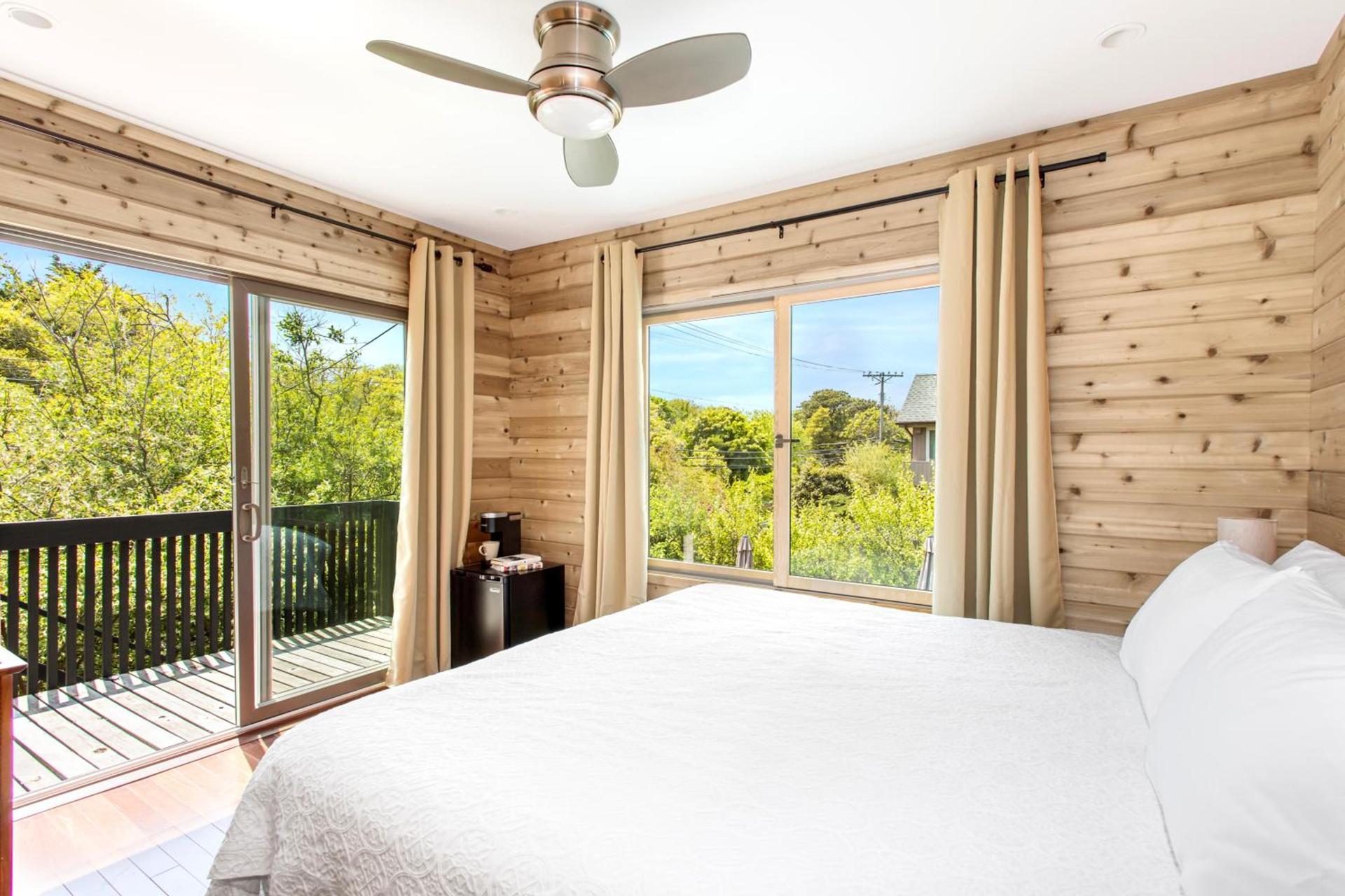 The Pines Men-Only Stay photo 20