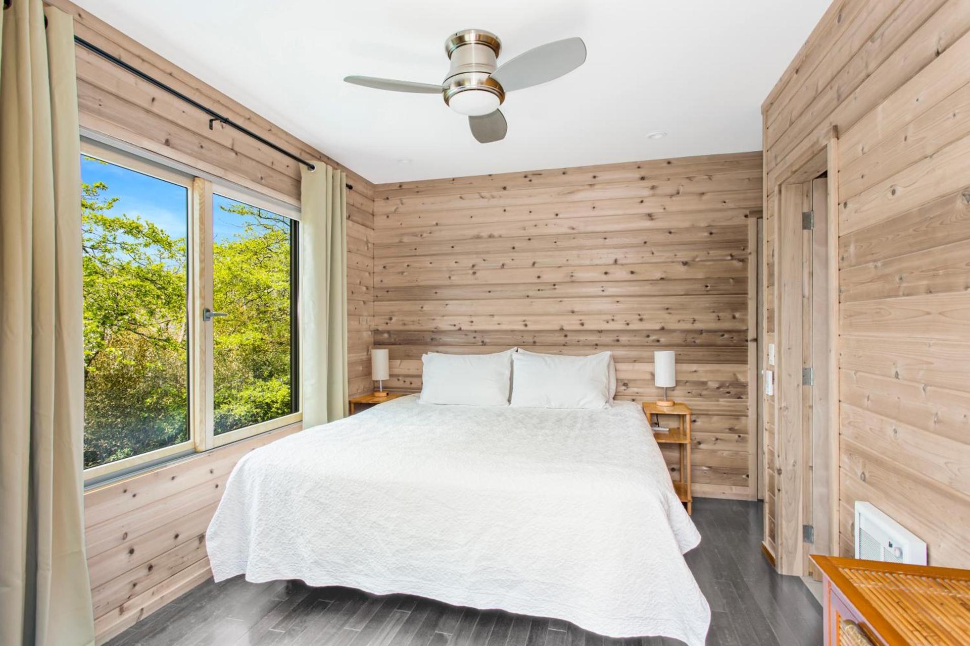 The Pines Men-Only Stay photo 19