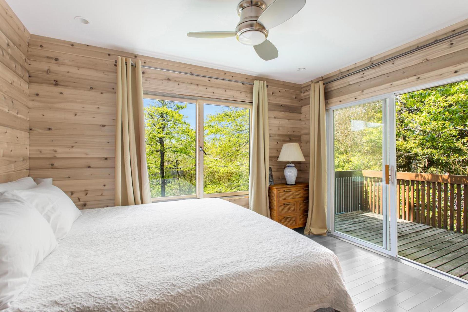 The Pines Men-Only Stay photo 18