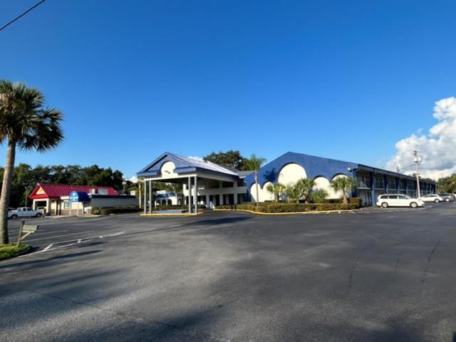 Days Inn by Wyndham Crystal River photo 12