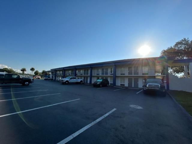 Days Inn by Wyndham Crystal River photo 14