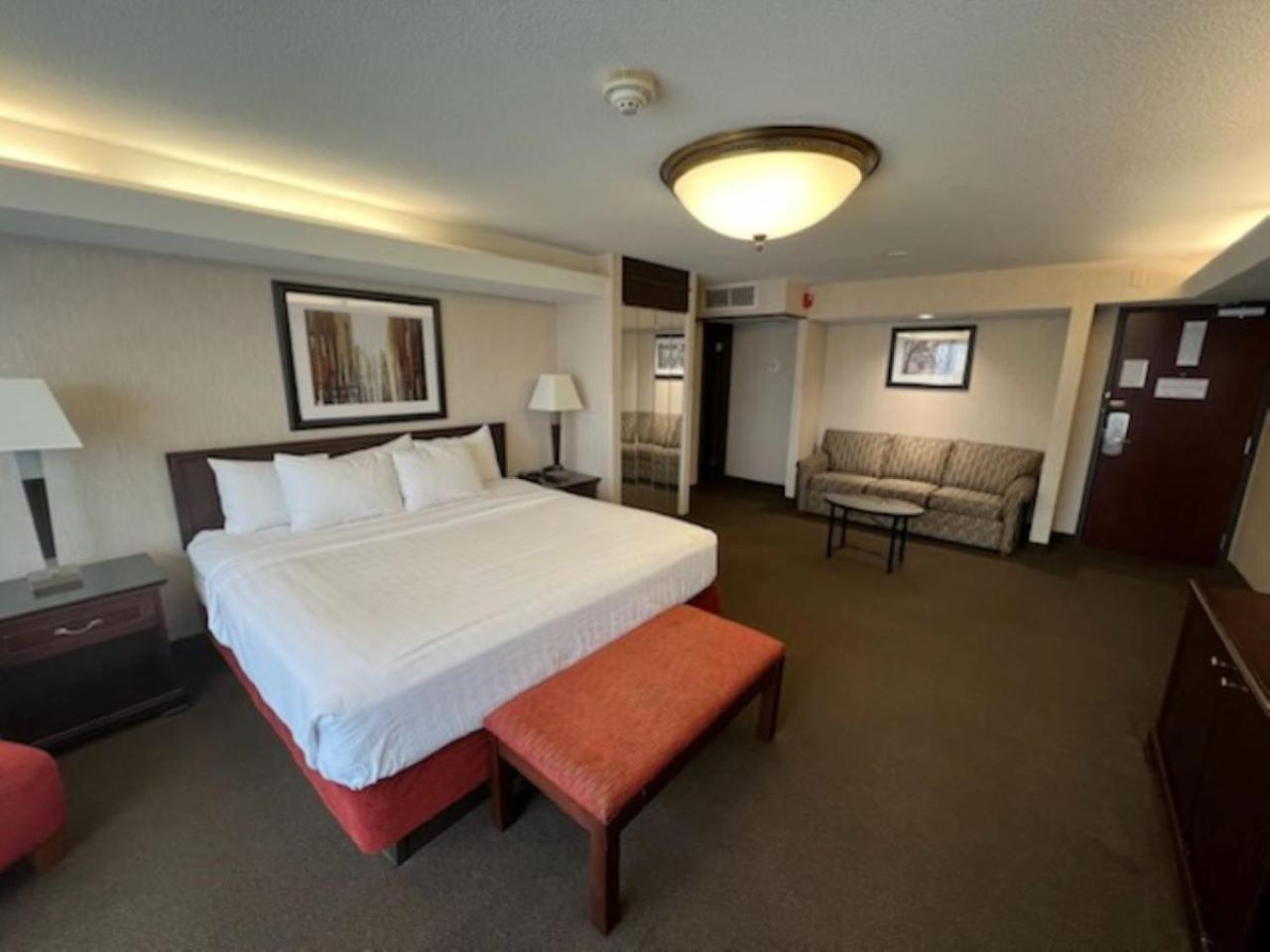 Hotel Lotus Kansas City Merriam photo 17