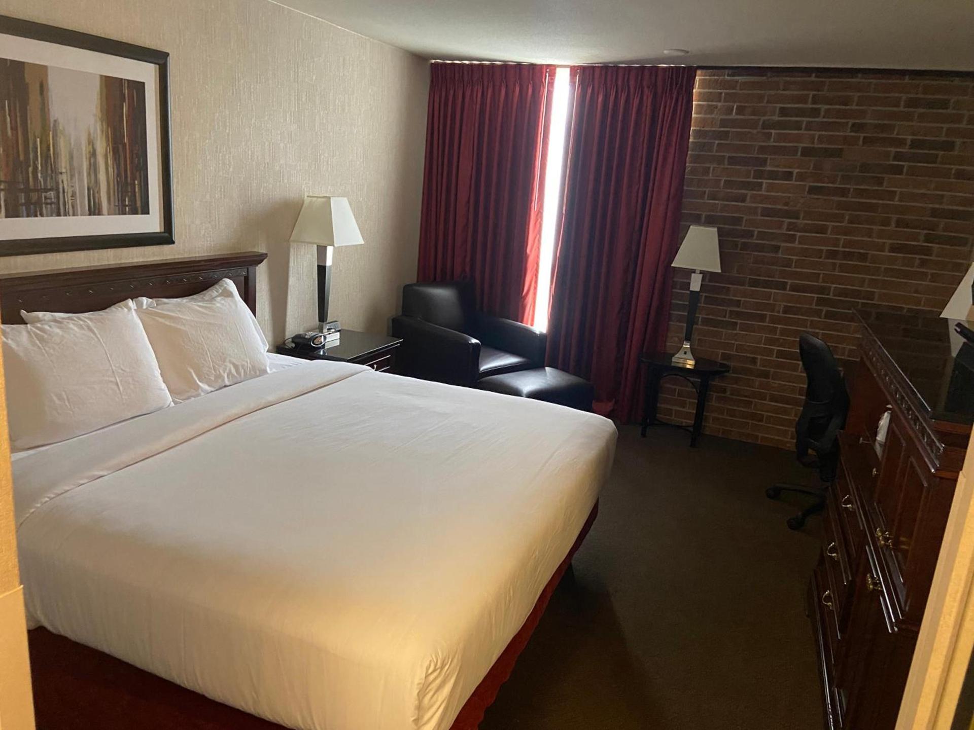 Hotel Lotus Kansas City Merriam photo 22