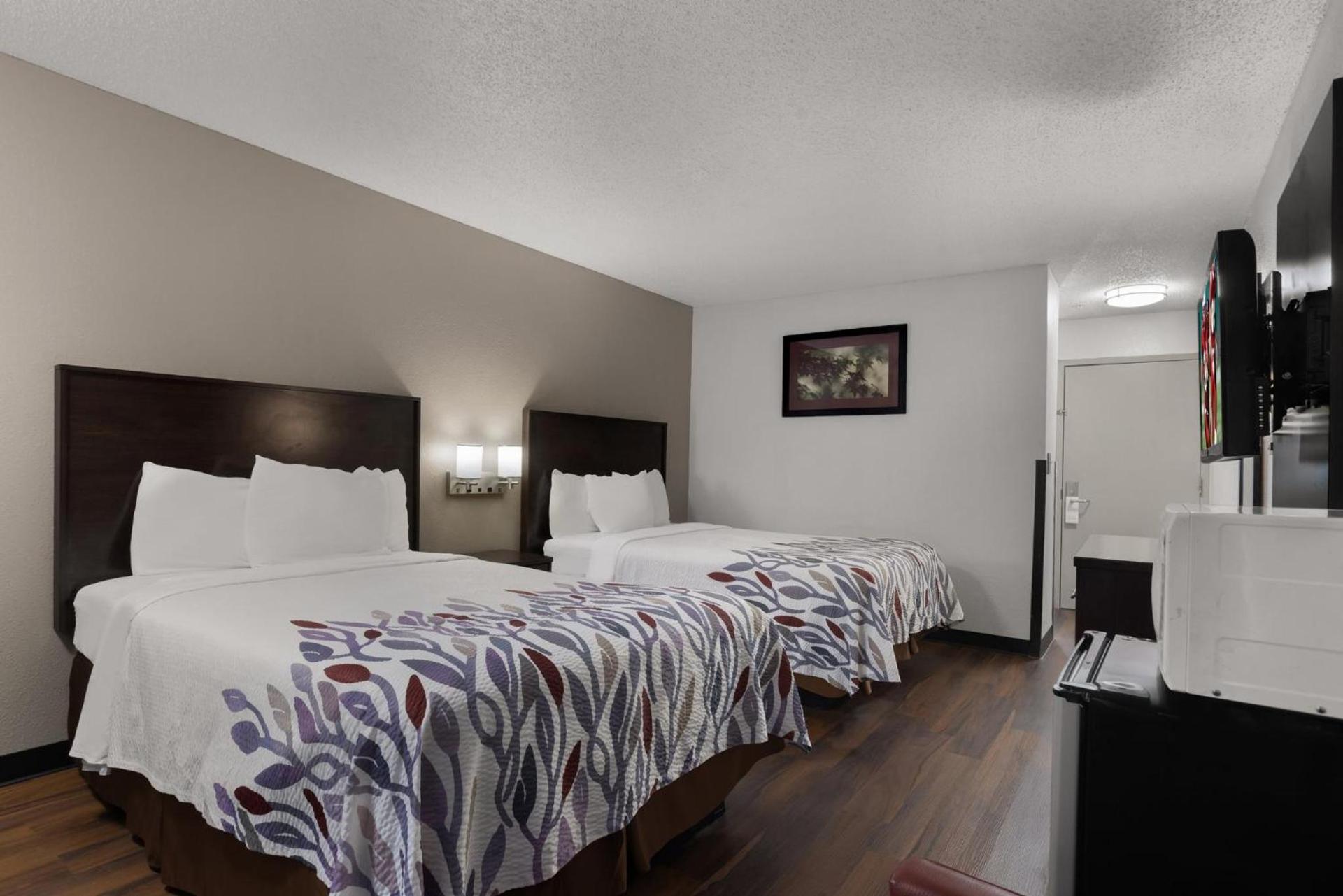 Red Roof Inn & Suites Savannah Airport photo 29