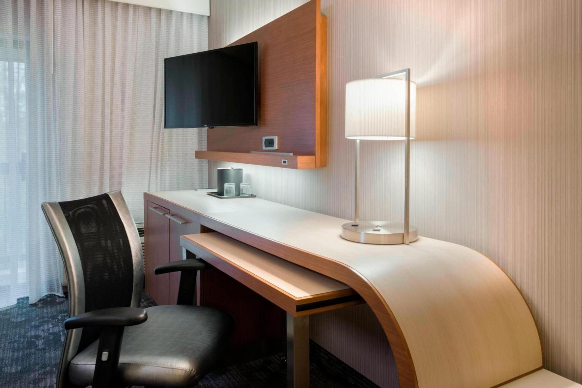 Courtyard by Marriott Scranton Montage Mountain photo 17
