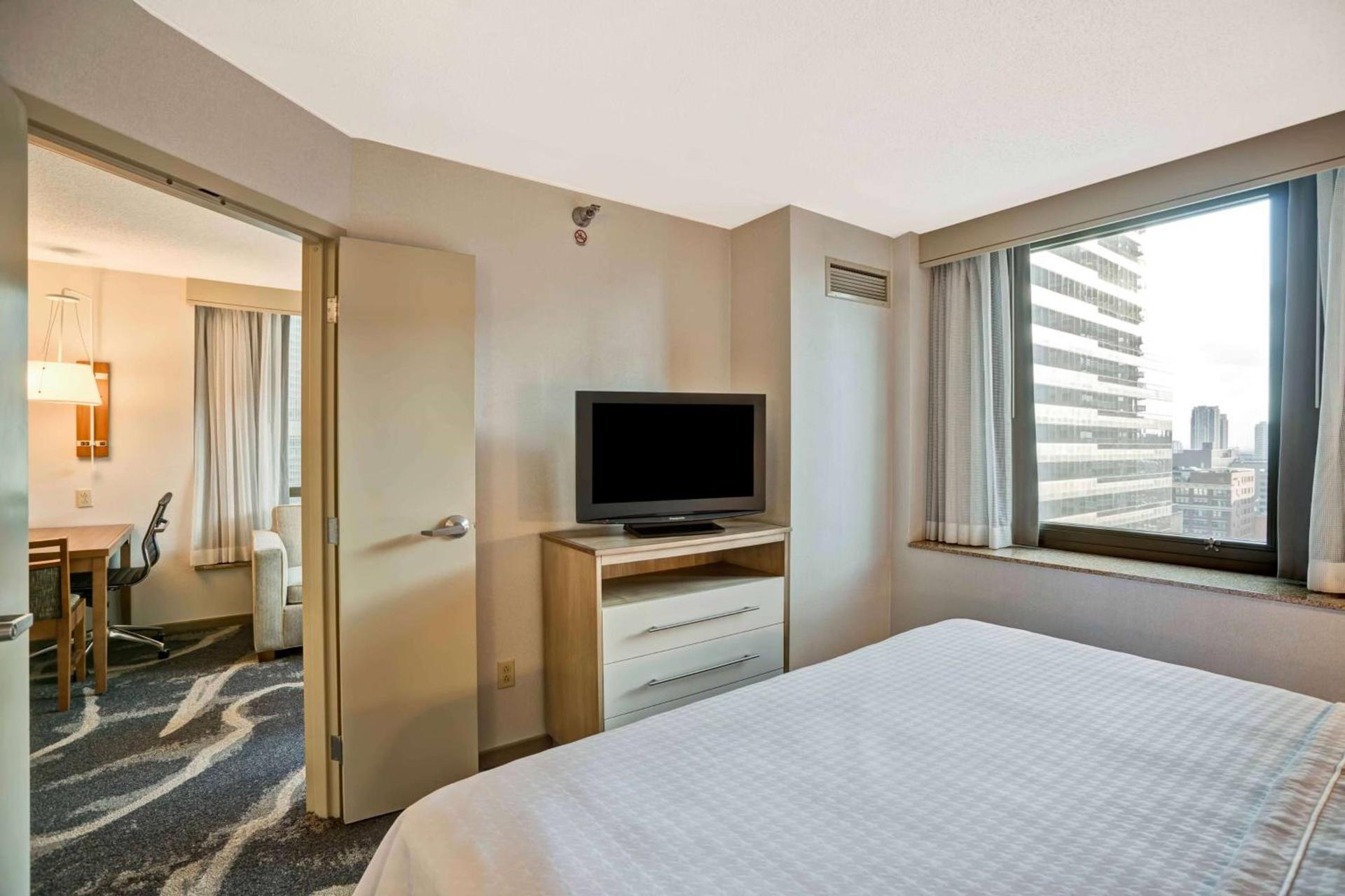 Homewood Suites by Hilton Chicago-Downtown photo 18
