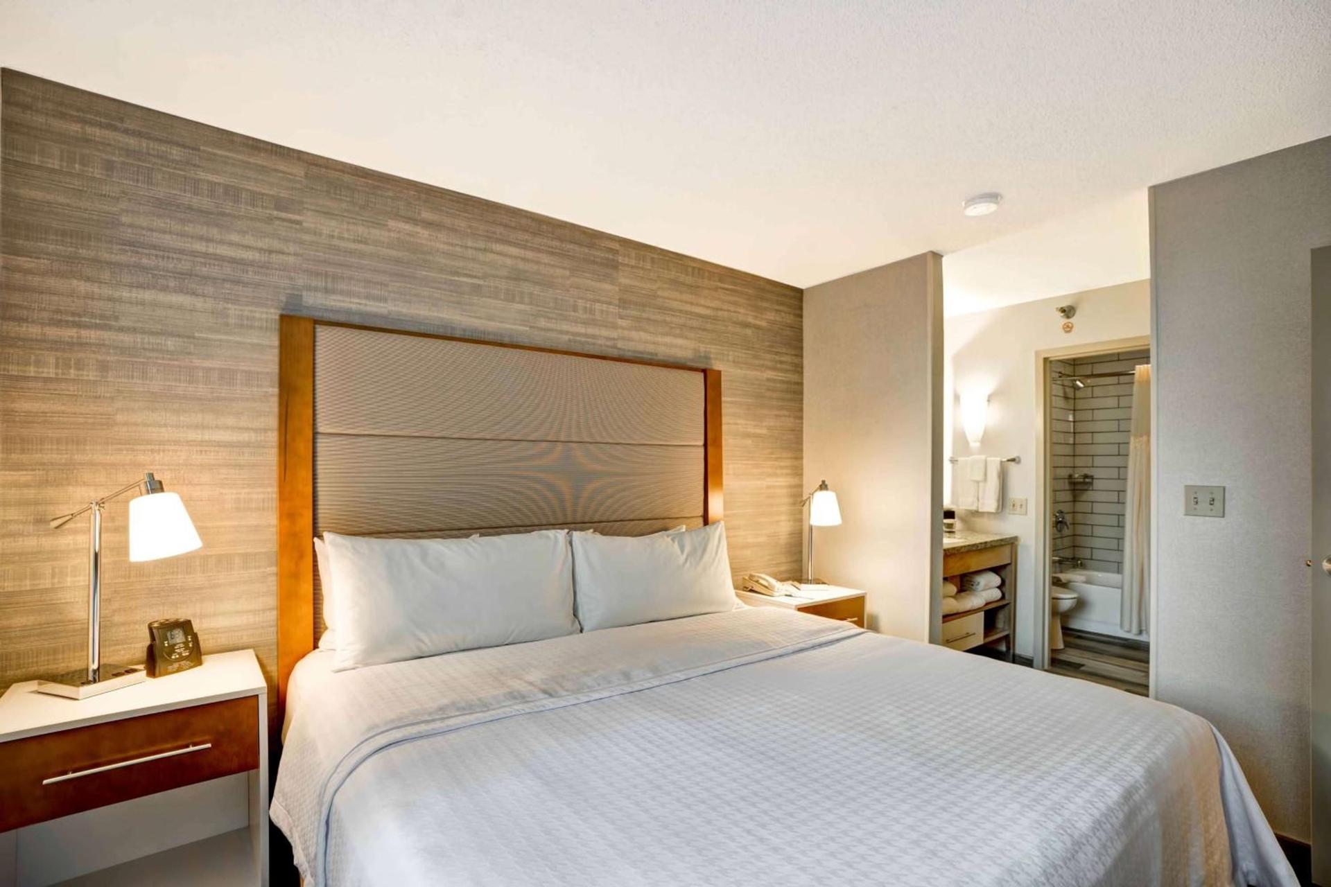 Homewood Suites by Hilton Chicago-Downtown photo 9
