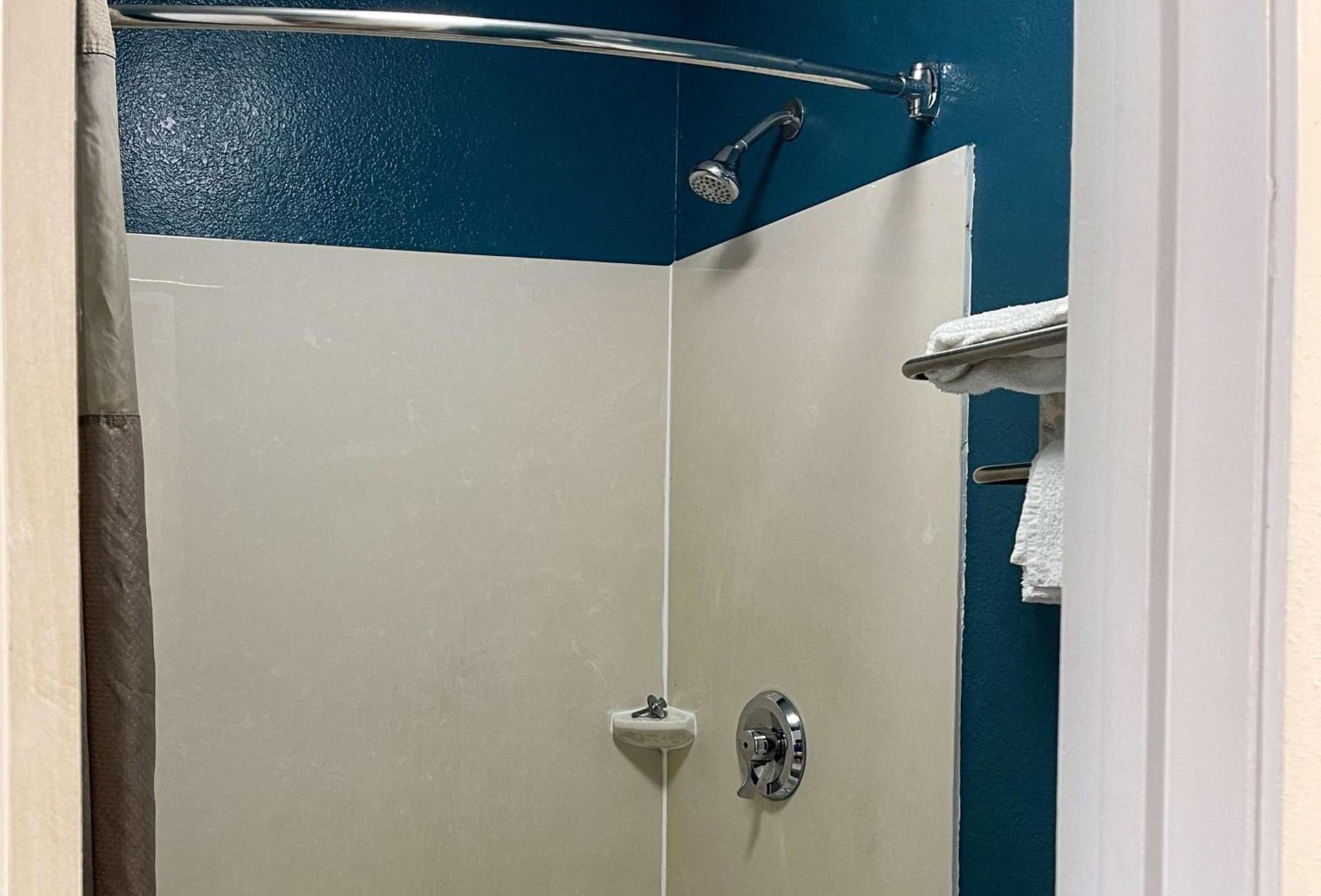 Motel 6-Memphis, TN - Downtown photo 13