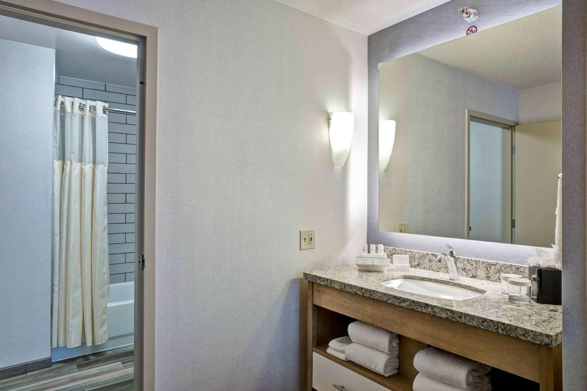 Homewood Suites by Hilton Chicago-Downtown photo 24
