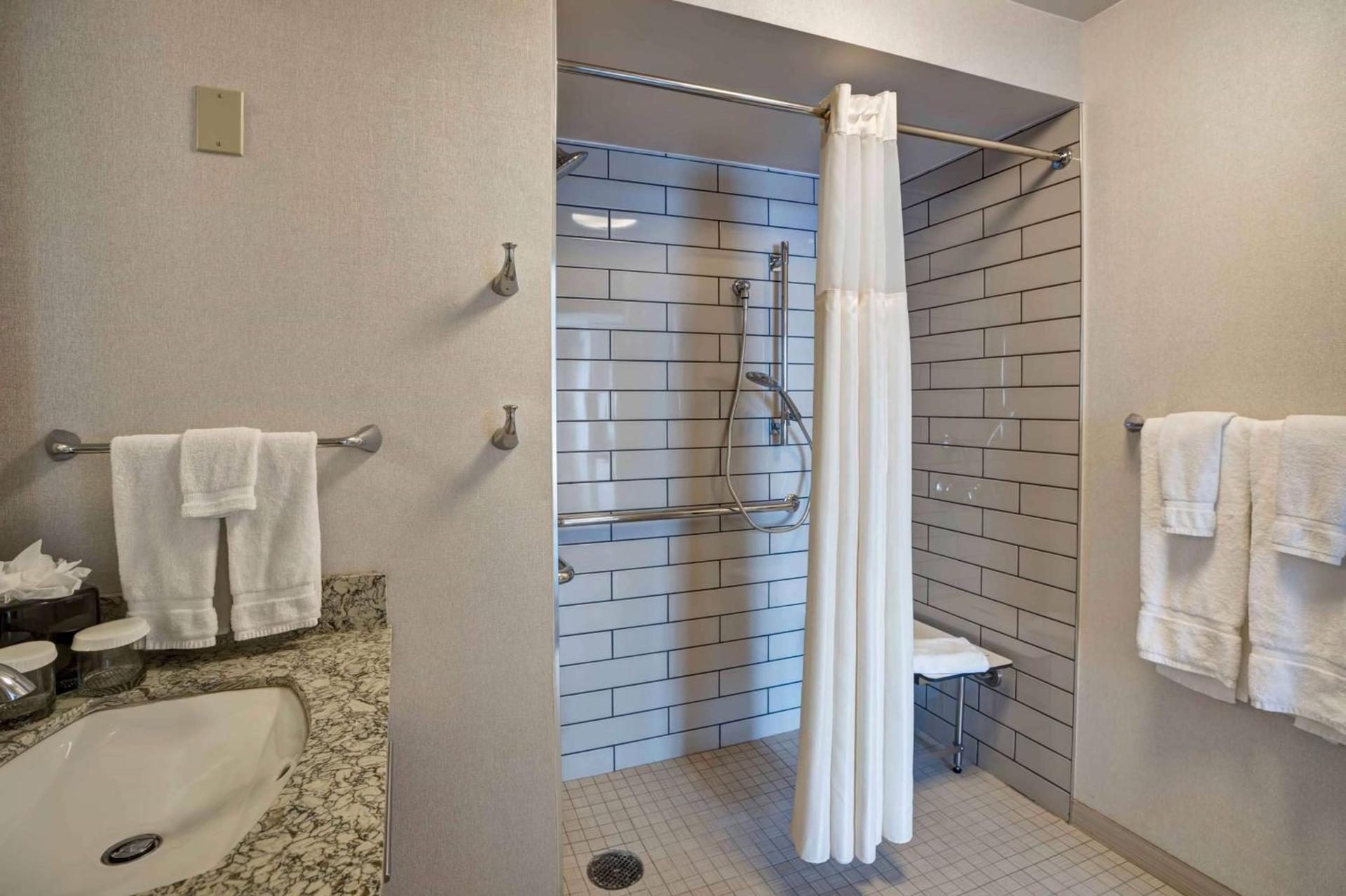 Homewood Suites by Hilton Chicago-Downtown photo 17
