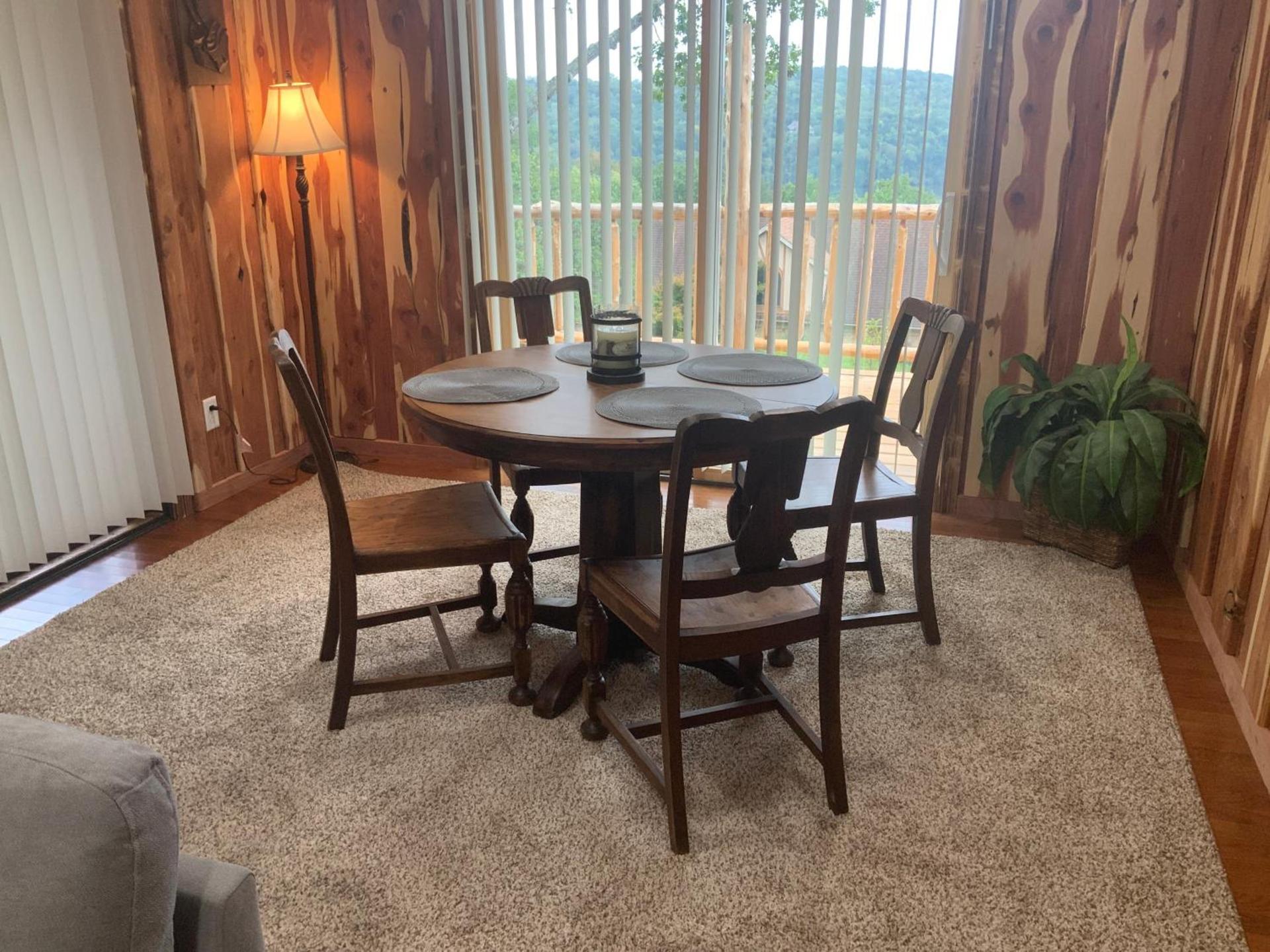 Cedar House photo 43