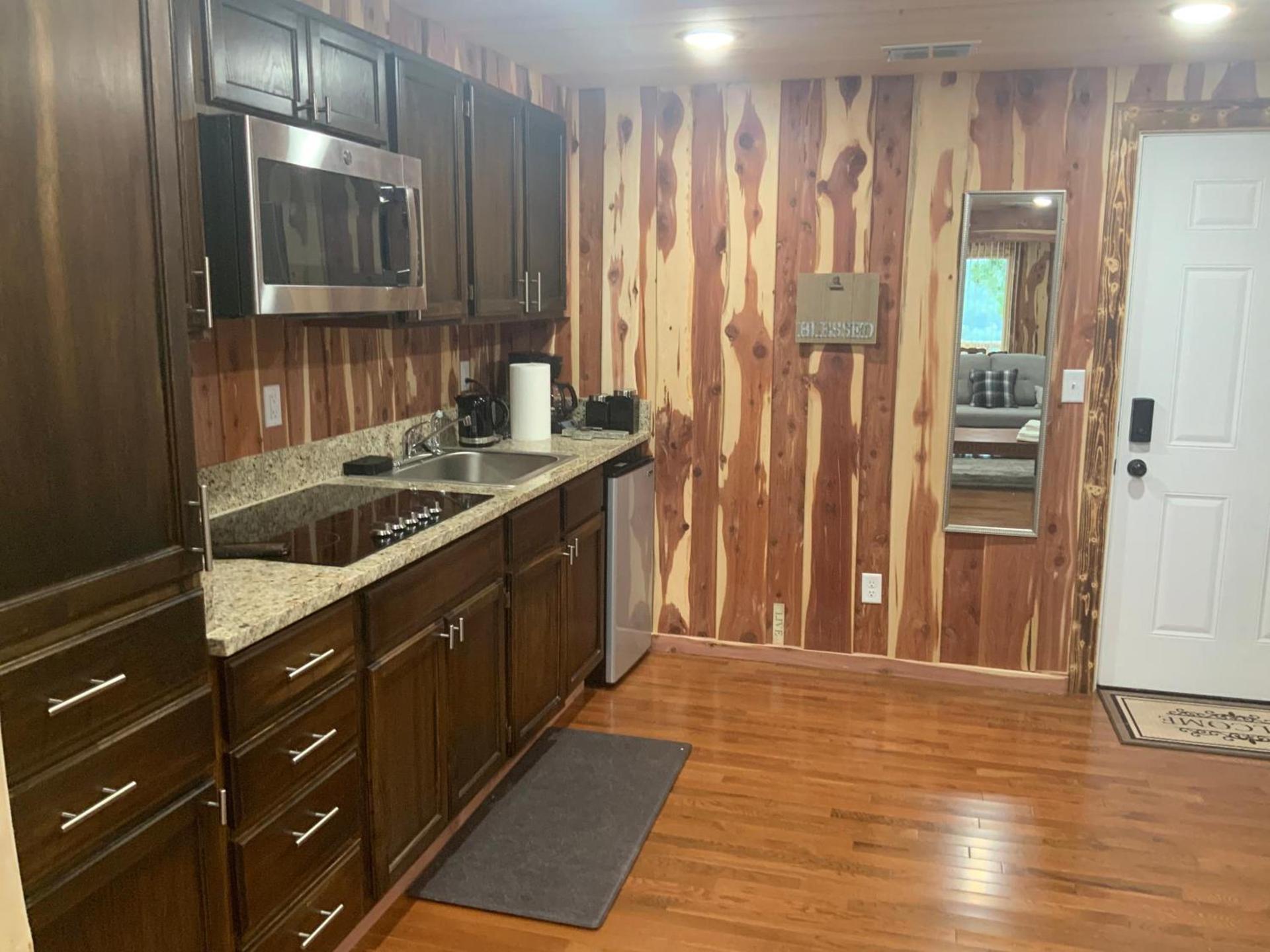 Cedar House photo 70