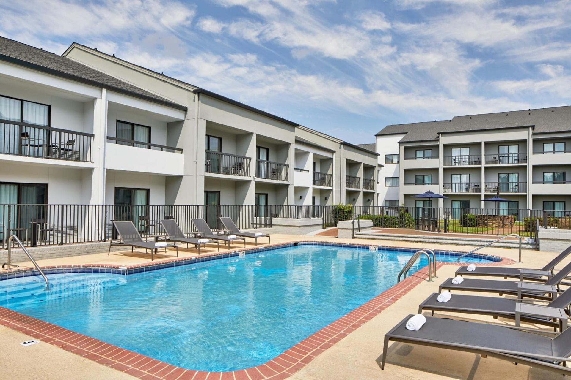 Courtyard by Marriott Memphis Airport photo 36