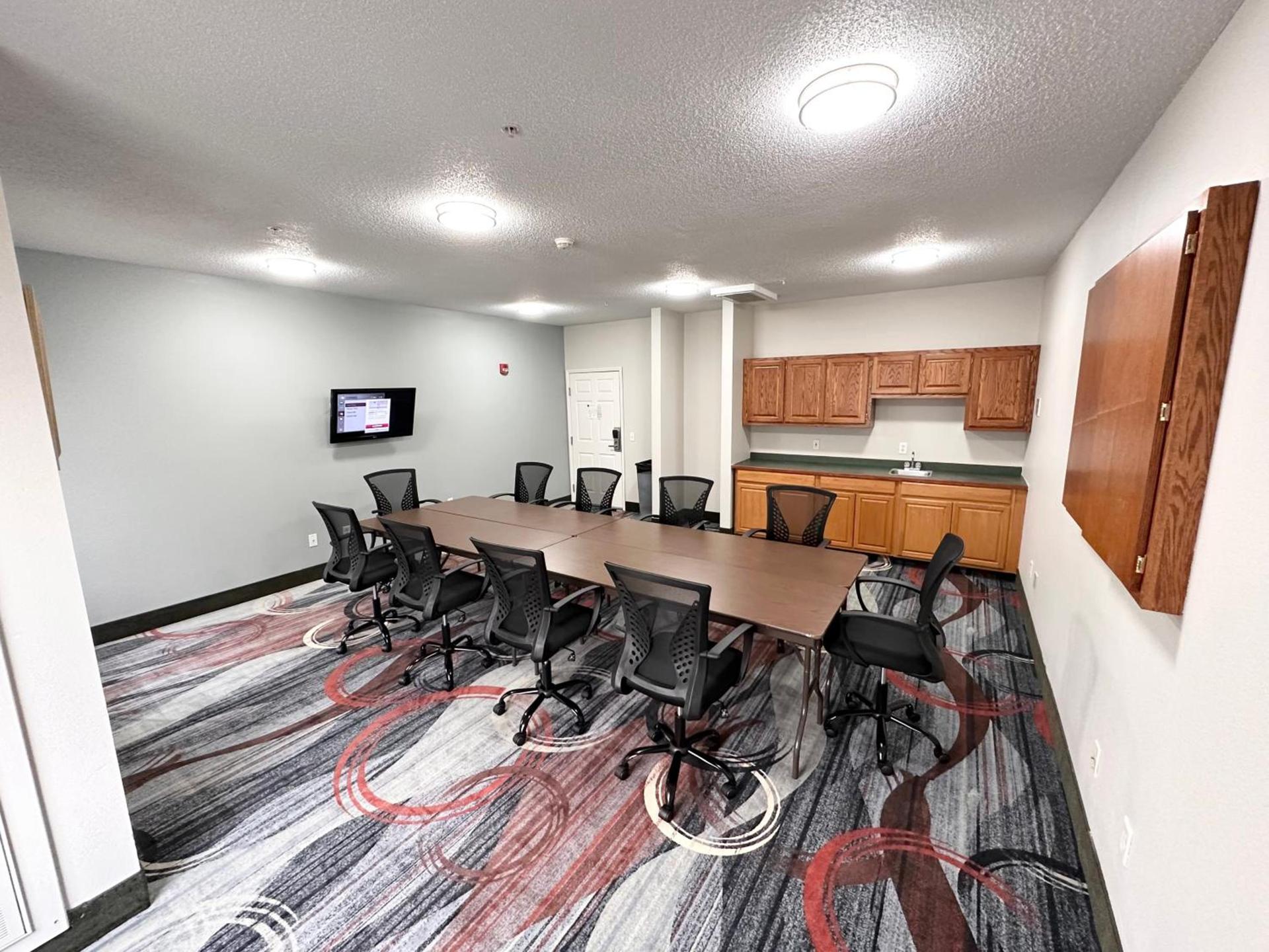MainStay Suites Madison Airport photo 60