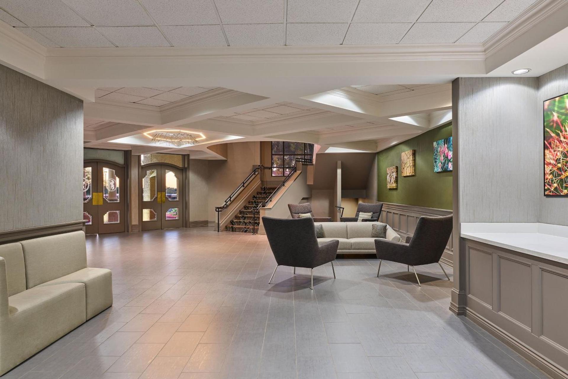 Sheraton Tucson Hotel & Suites photo 55