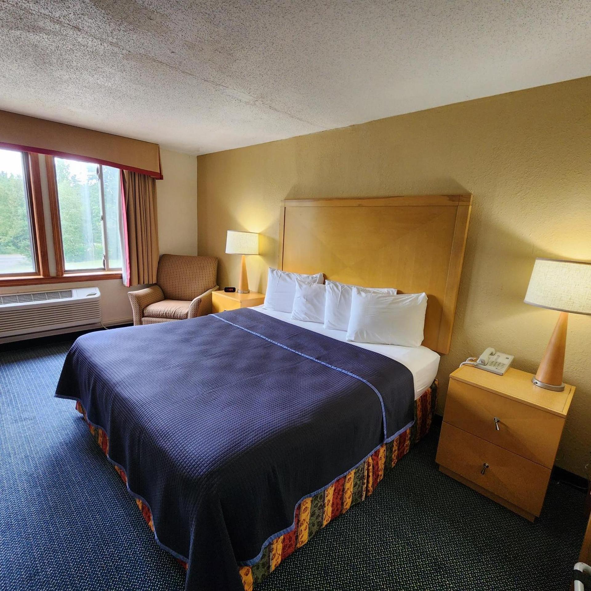 Katahdin Inn & Suites photo 27
