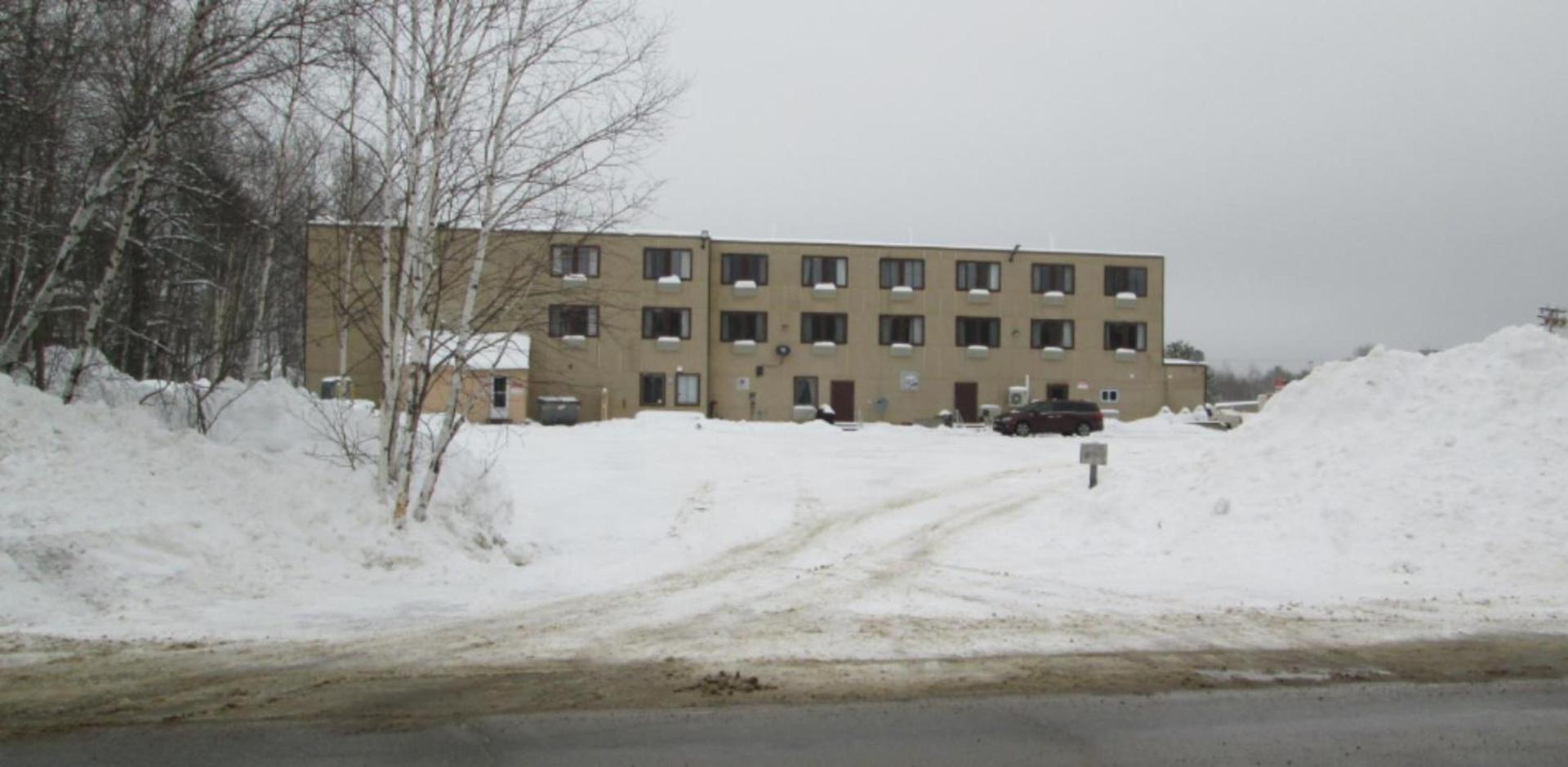 Katahdin Inn & Suites photo 34