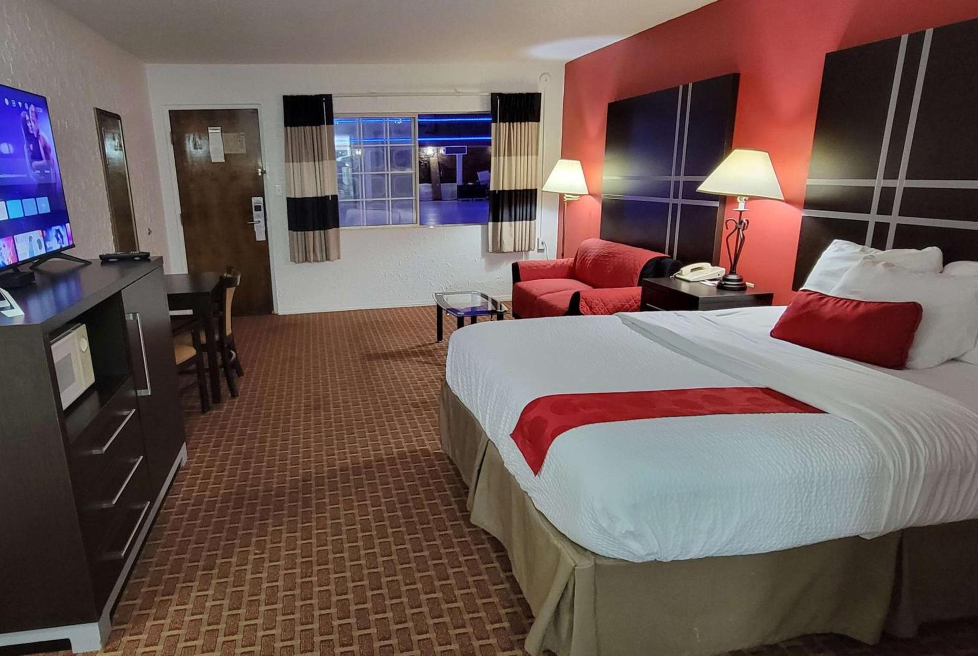 Ramada by Wyndham Mountain Home photo 34