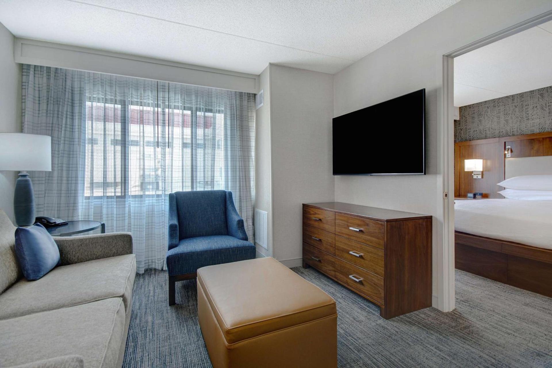 Embassy Suites by Hilton Detroit Metro Airport photo 16