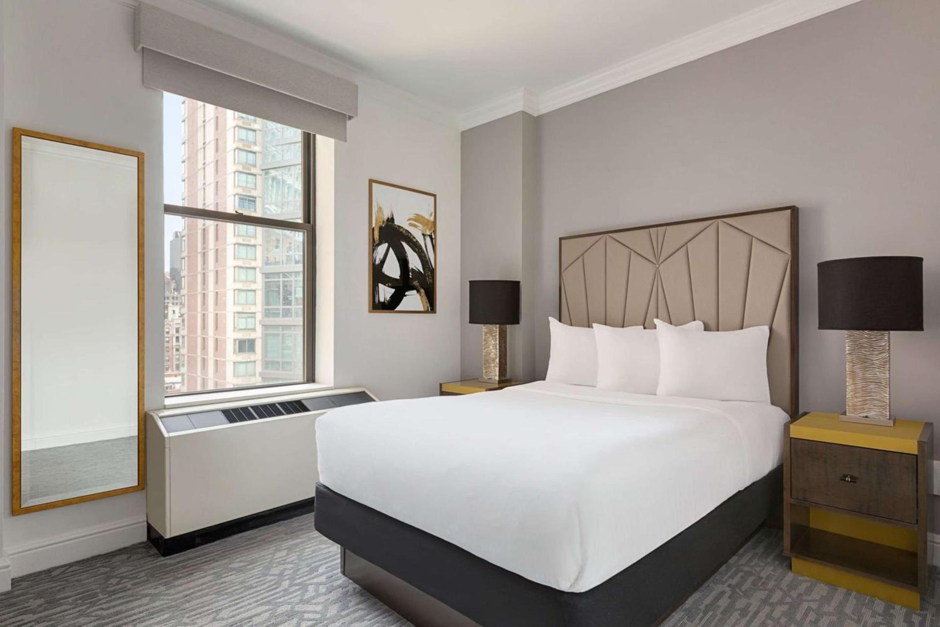 Martinique New York on Broadway, Curio Collection by Hilton photo 42