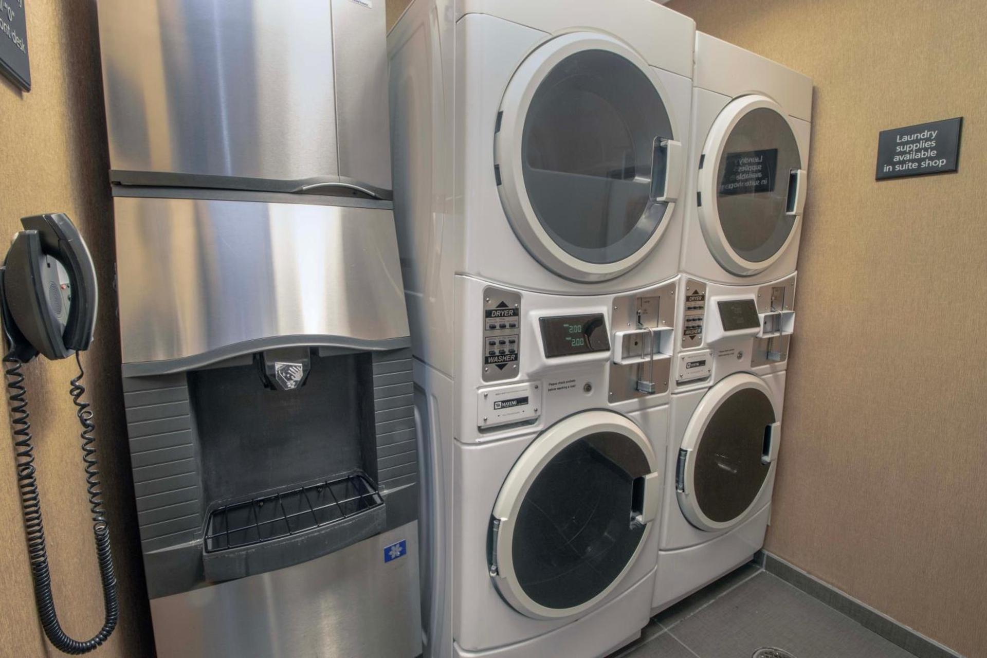 Hampton Inn & Suites Norfolk-Airport photo 35