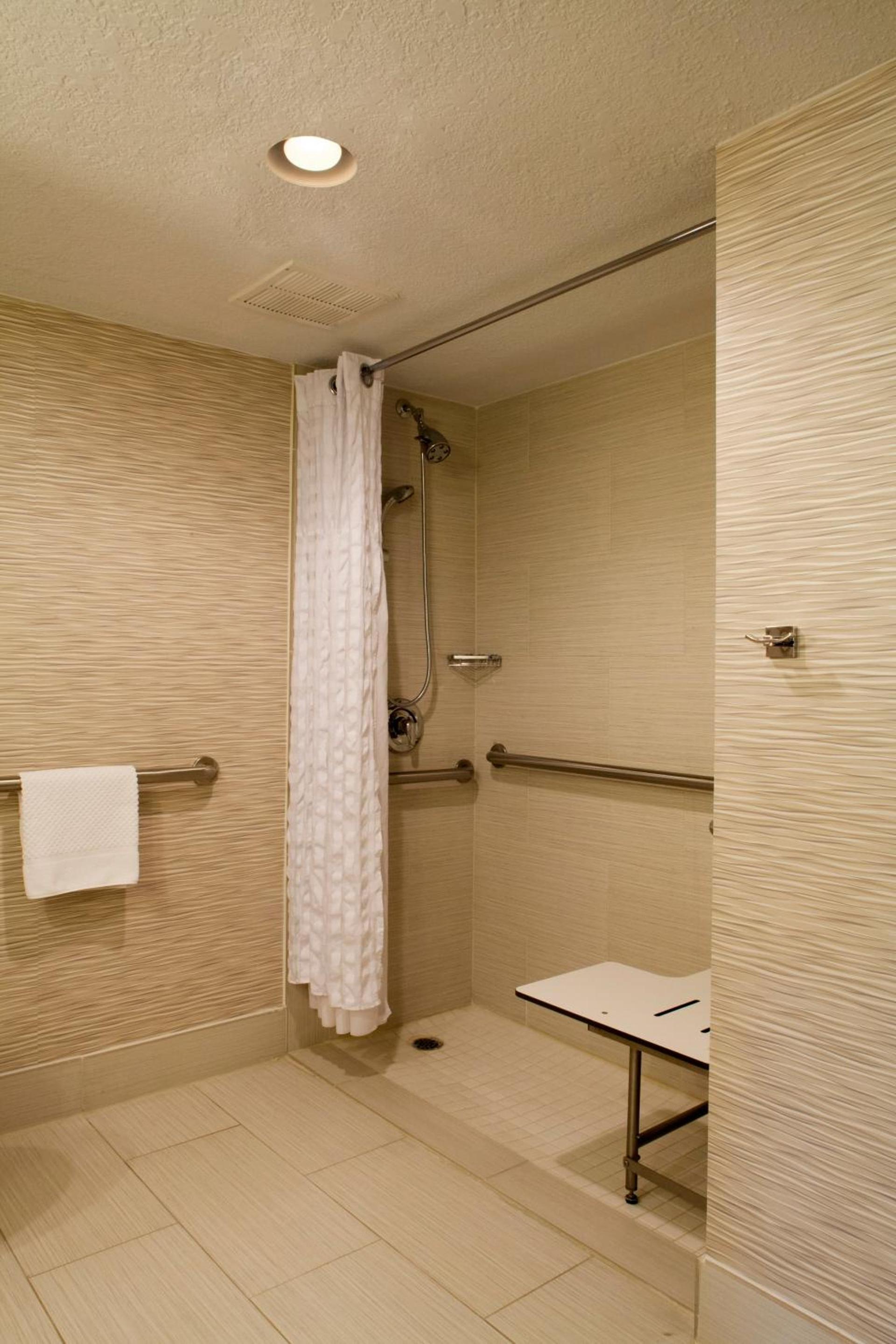 DoubleTree by Hilton Hotel Jacksonville Airport photo 70