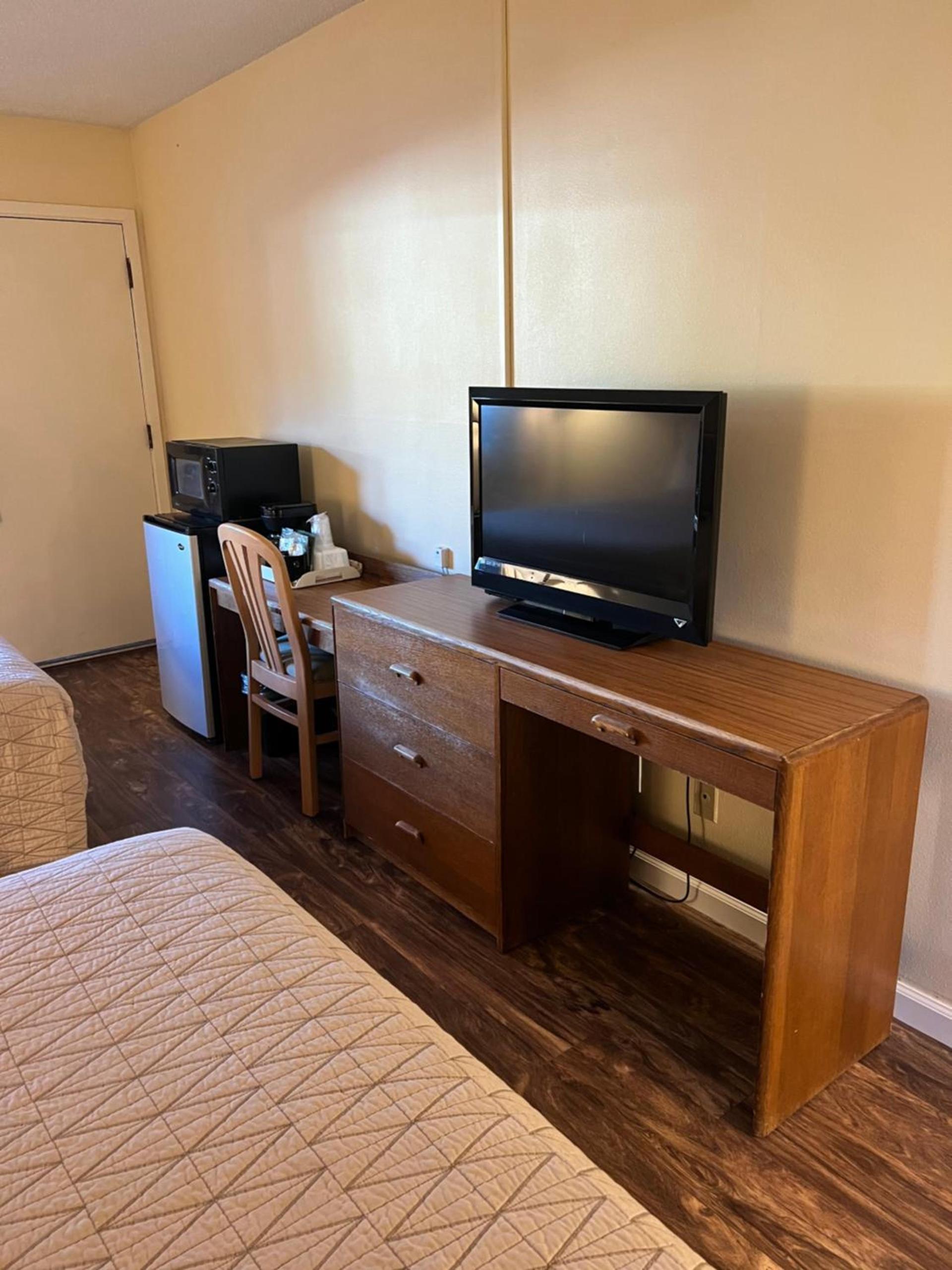 Timbers INN and Suites photo 11