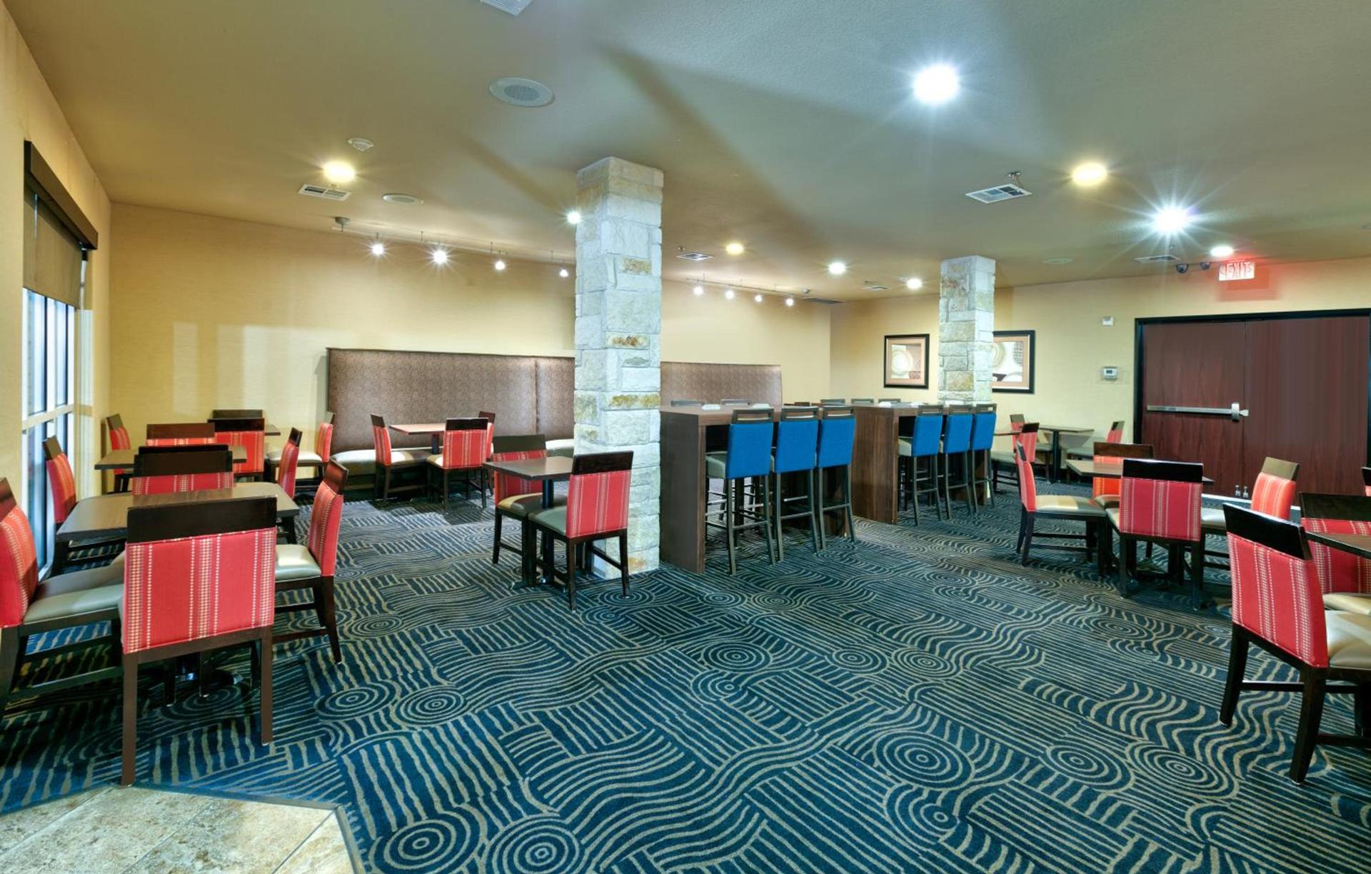 Comfort Suites Arlington - Entertainment District photo 19