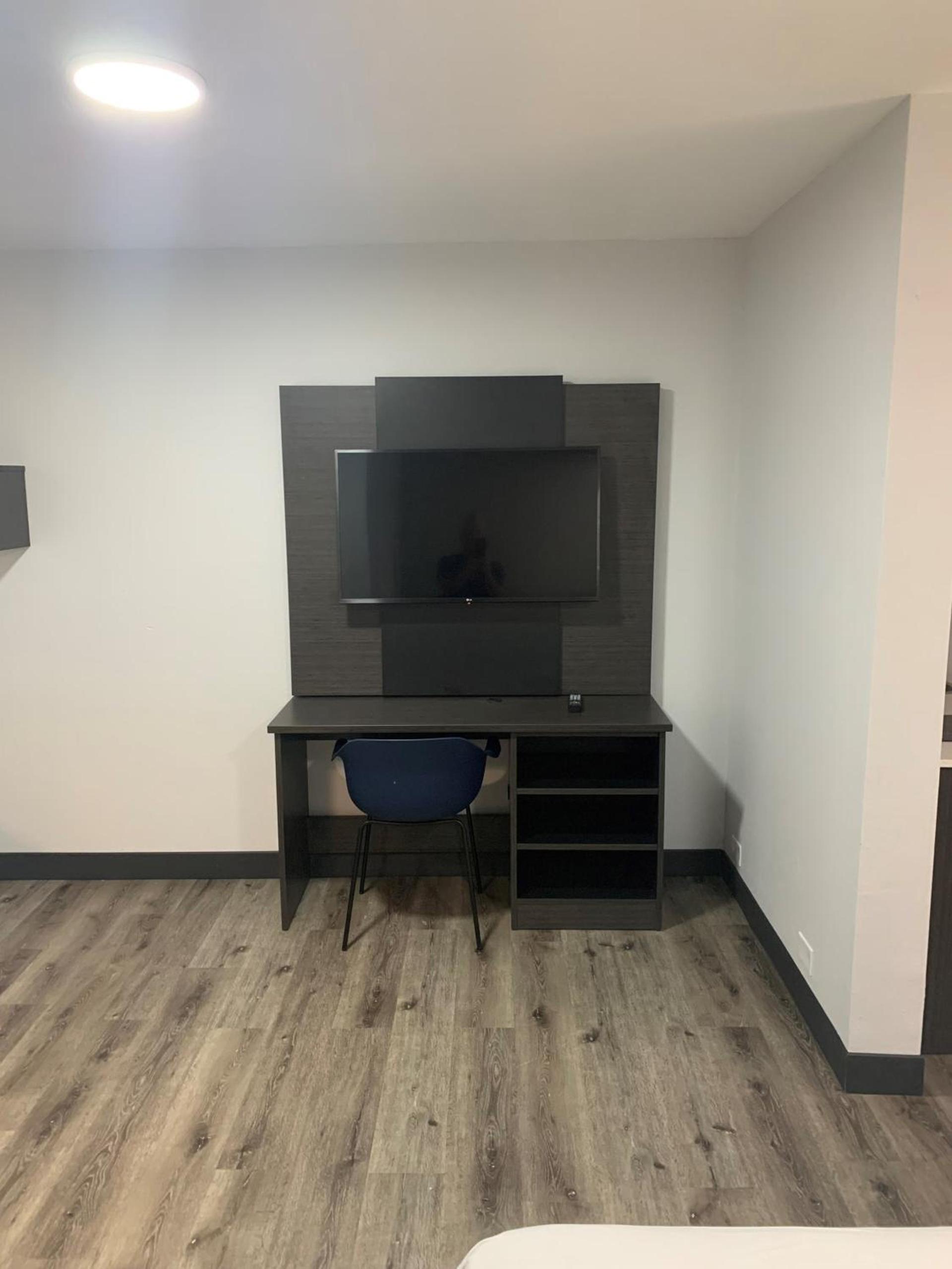 Southern Suites Pensacola Mobile Hwy photo 5