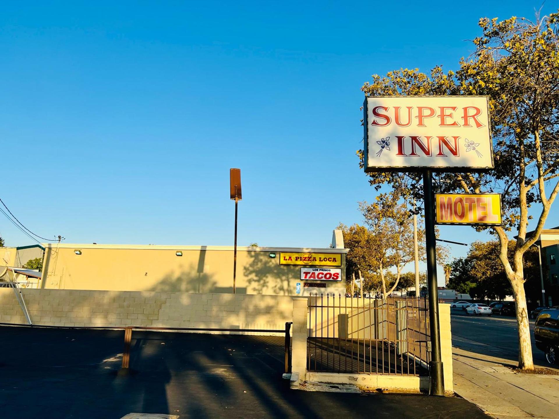 Super Inn motel By Downtown Pomona photo 1