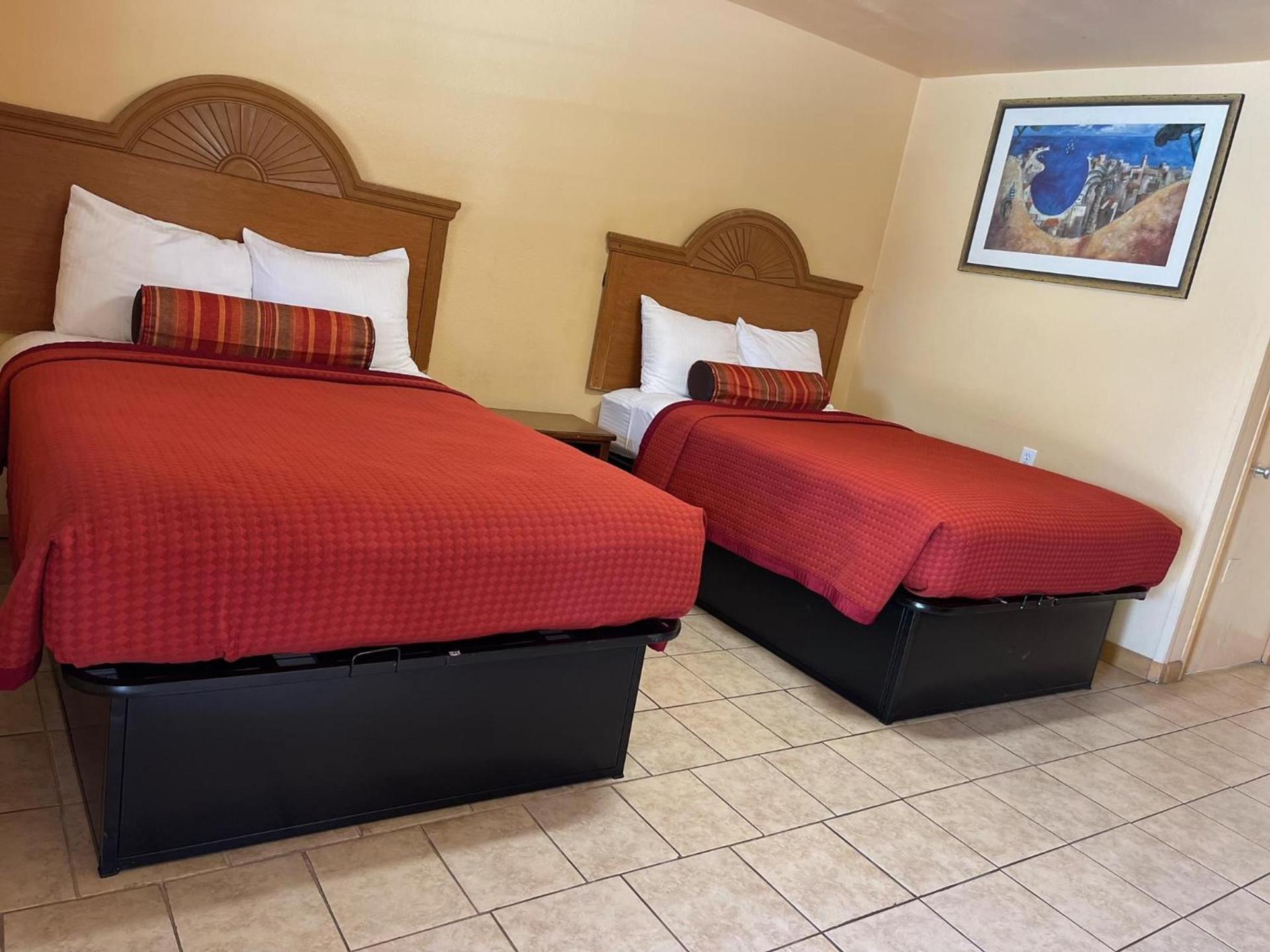 Budget Inn photo 6
