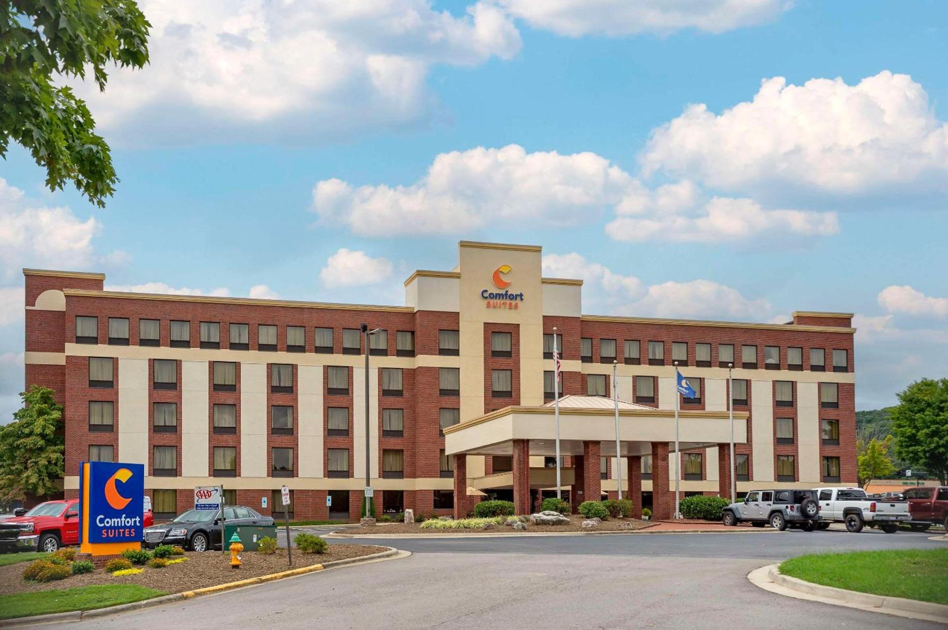 Comfort Suites Outlet Center photo 1