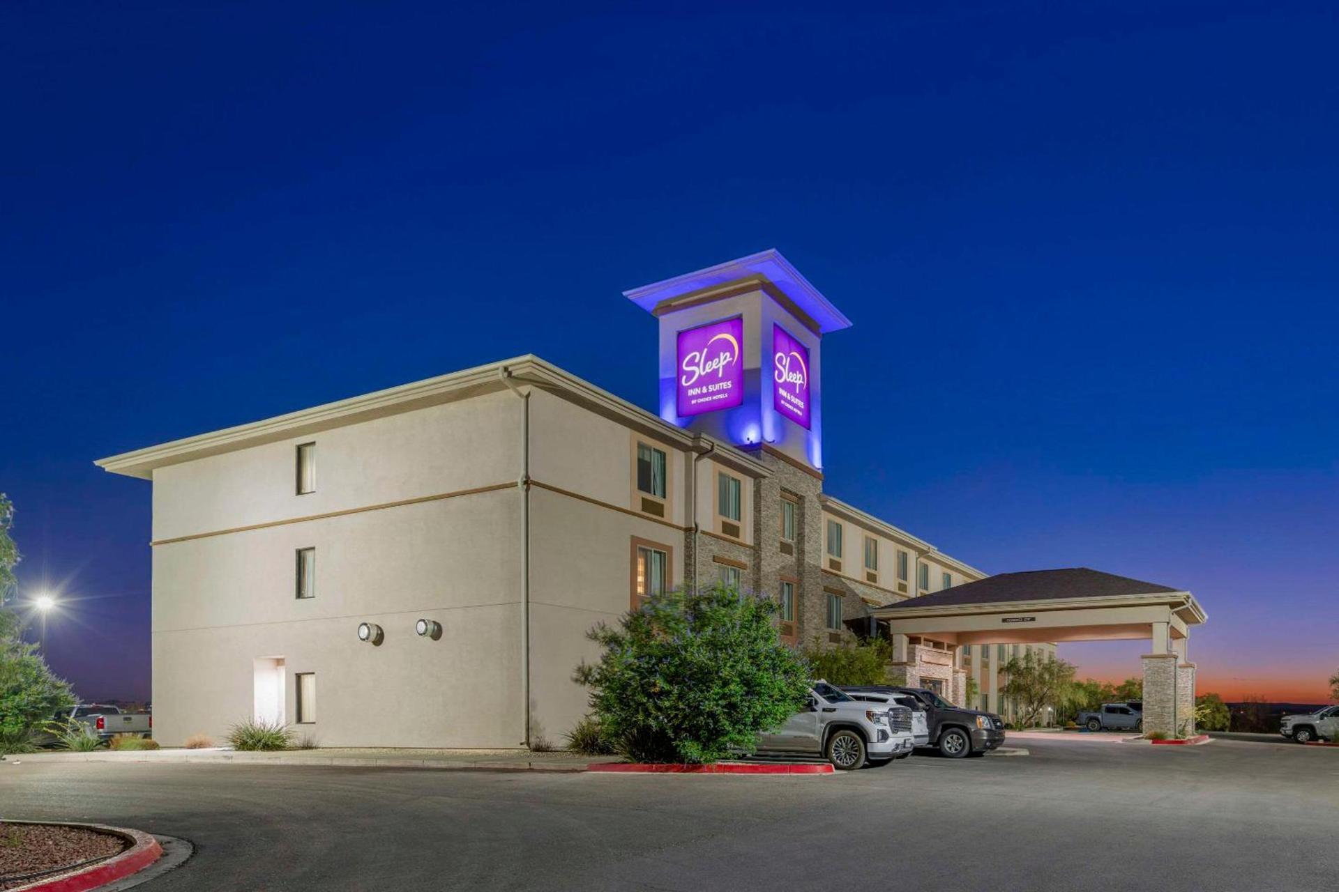 Sleep Inn & Suites Carlsbad Caverns Area photo 4