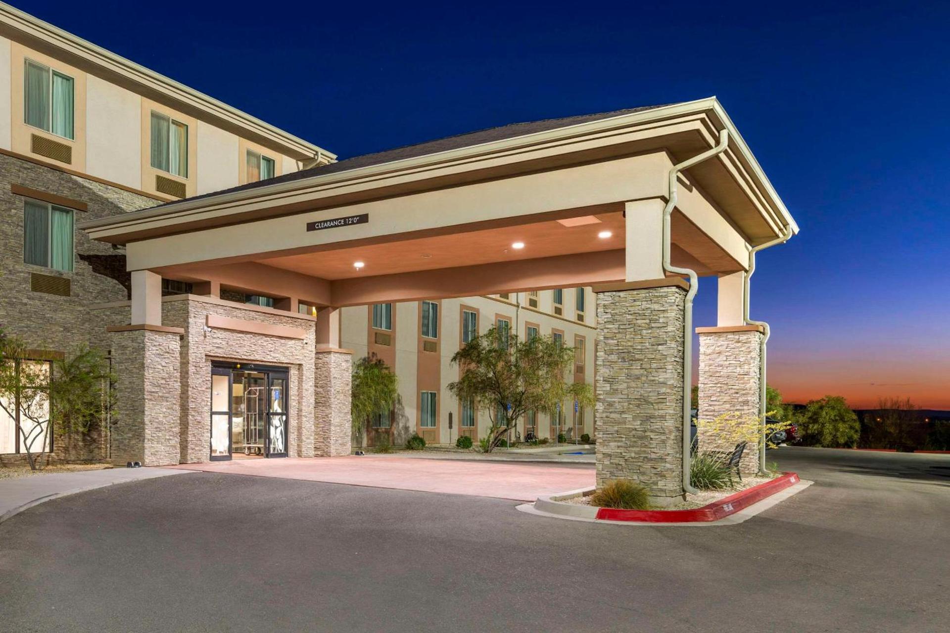 Sleep Inn & Suites Carlsbad Caverns Area photo 5