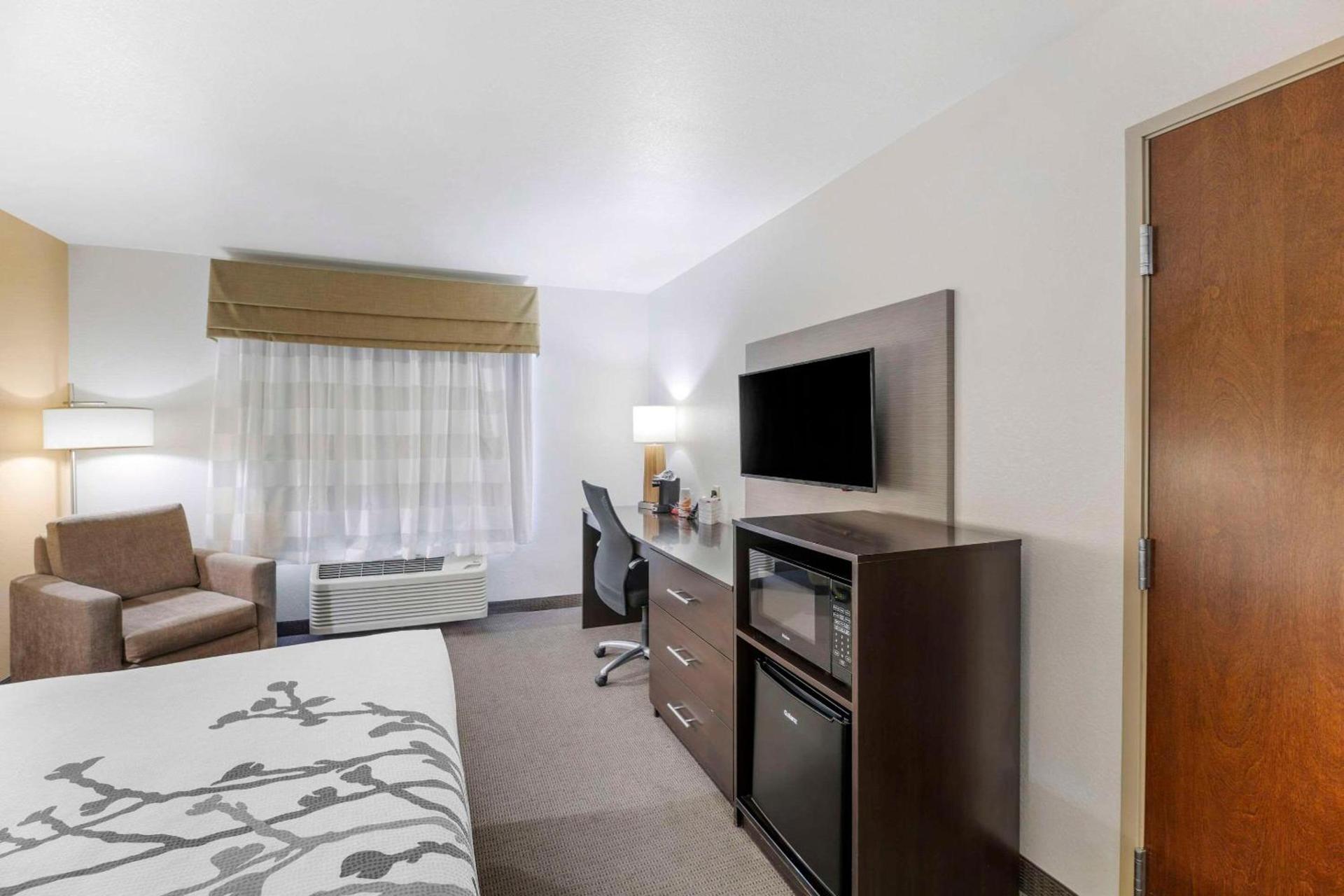 Sleep Inn & Suites Carlsbad Caverns Area photo 11