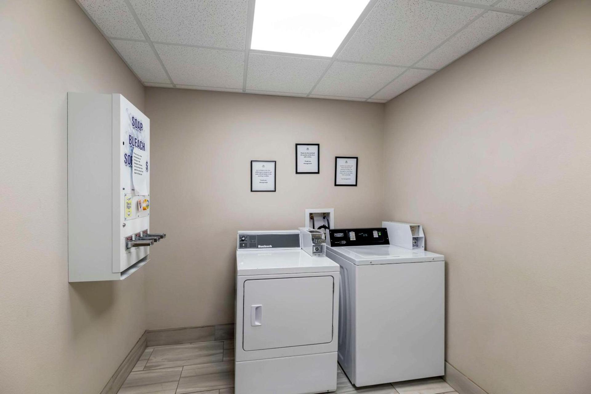 Quality Inn & Suites Carlsbad Caverns Area photo 29