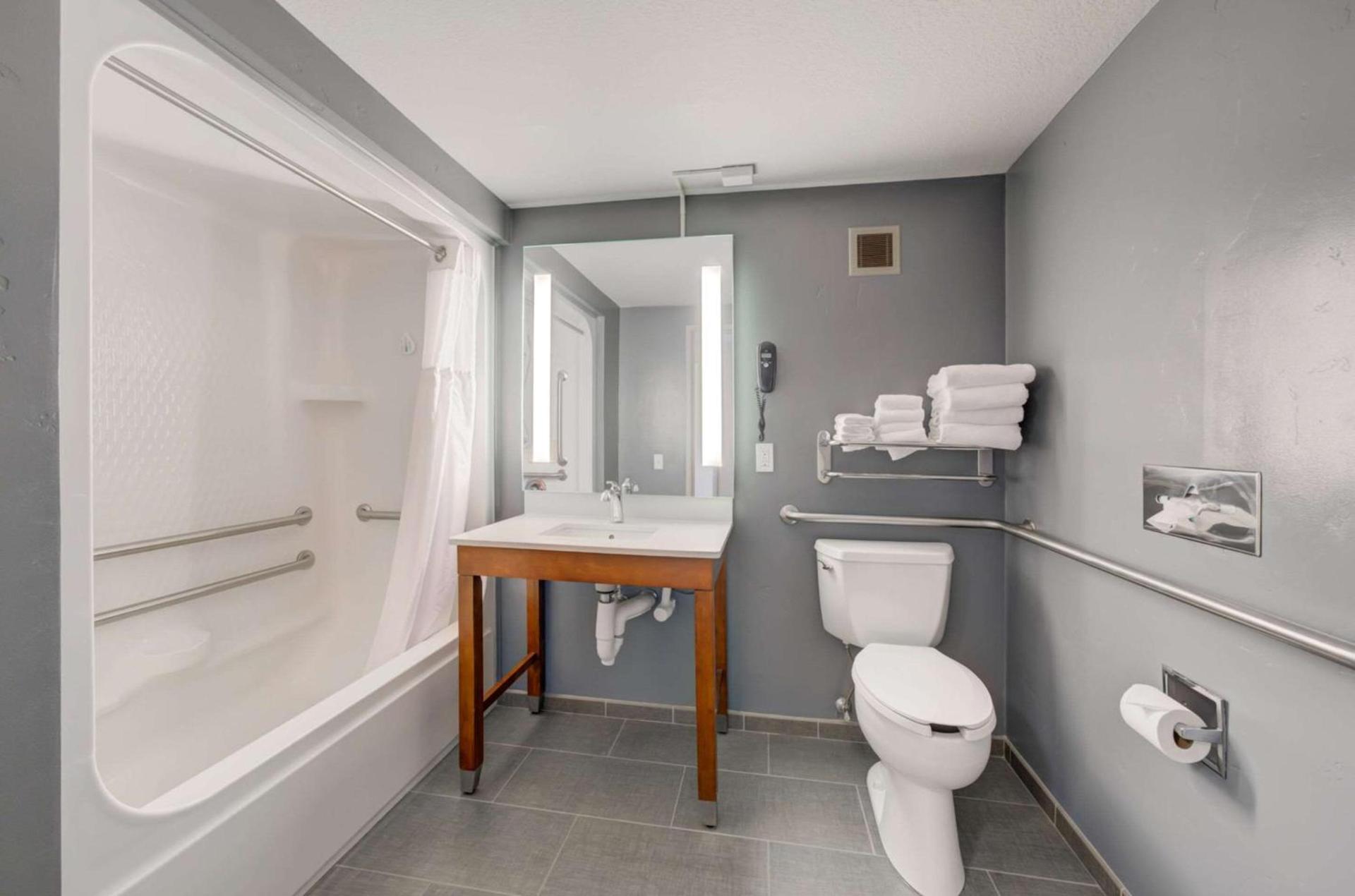 Whitefish Riverfront Hotel photo 15