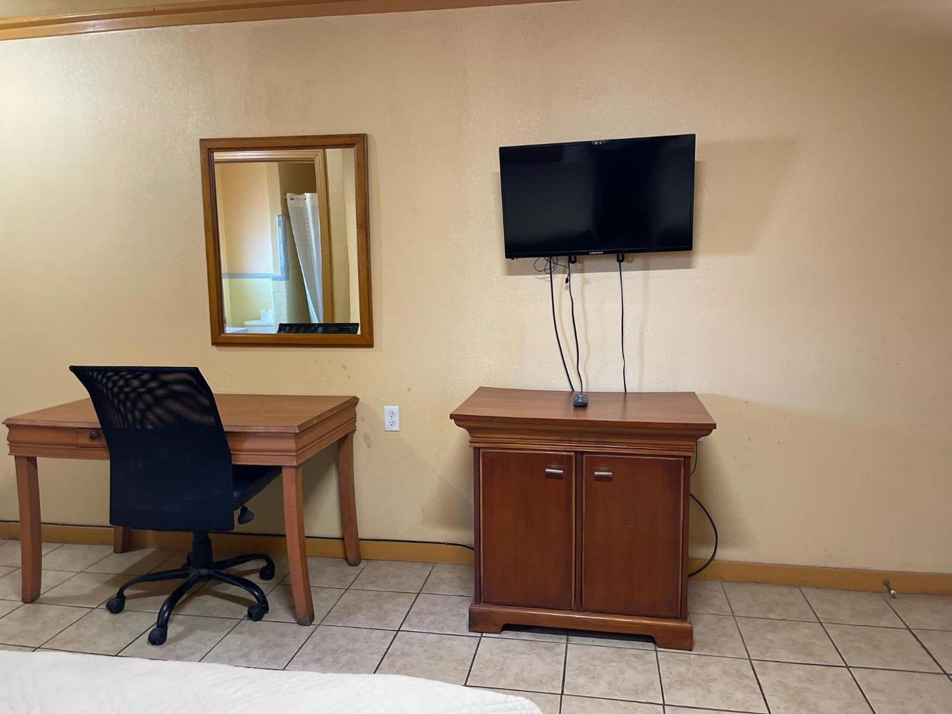 Budget Inn photo 5