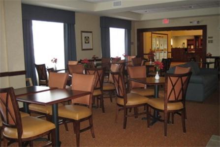 Spark by Hilton California Lexington Park photo 35
