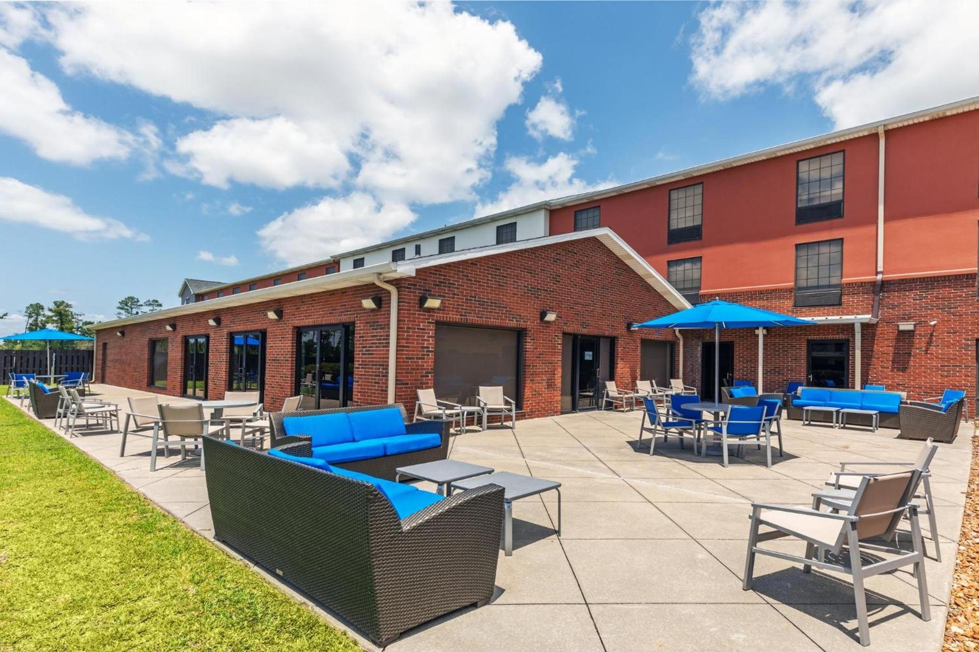 Holiday Inn Express & Suites Sulphur - Lake Charles by IHG photo 64