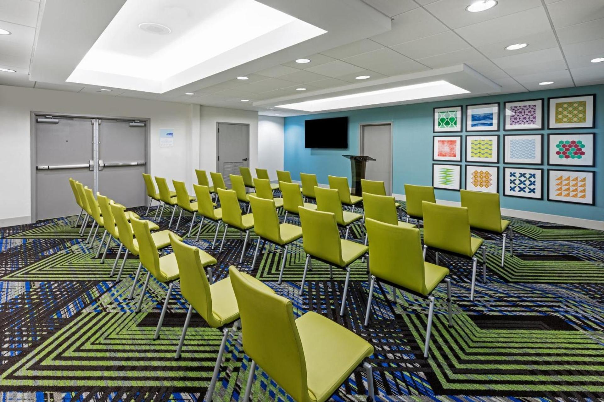 Holiday Inn Express & Suites Sulphur - Lake Charles by IHG photo 66
