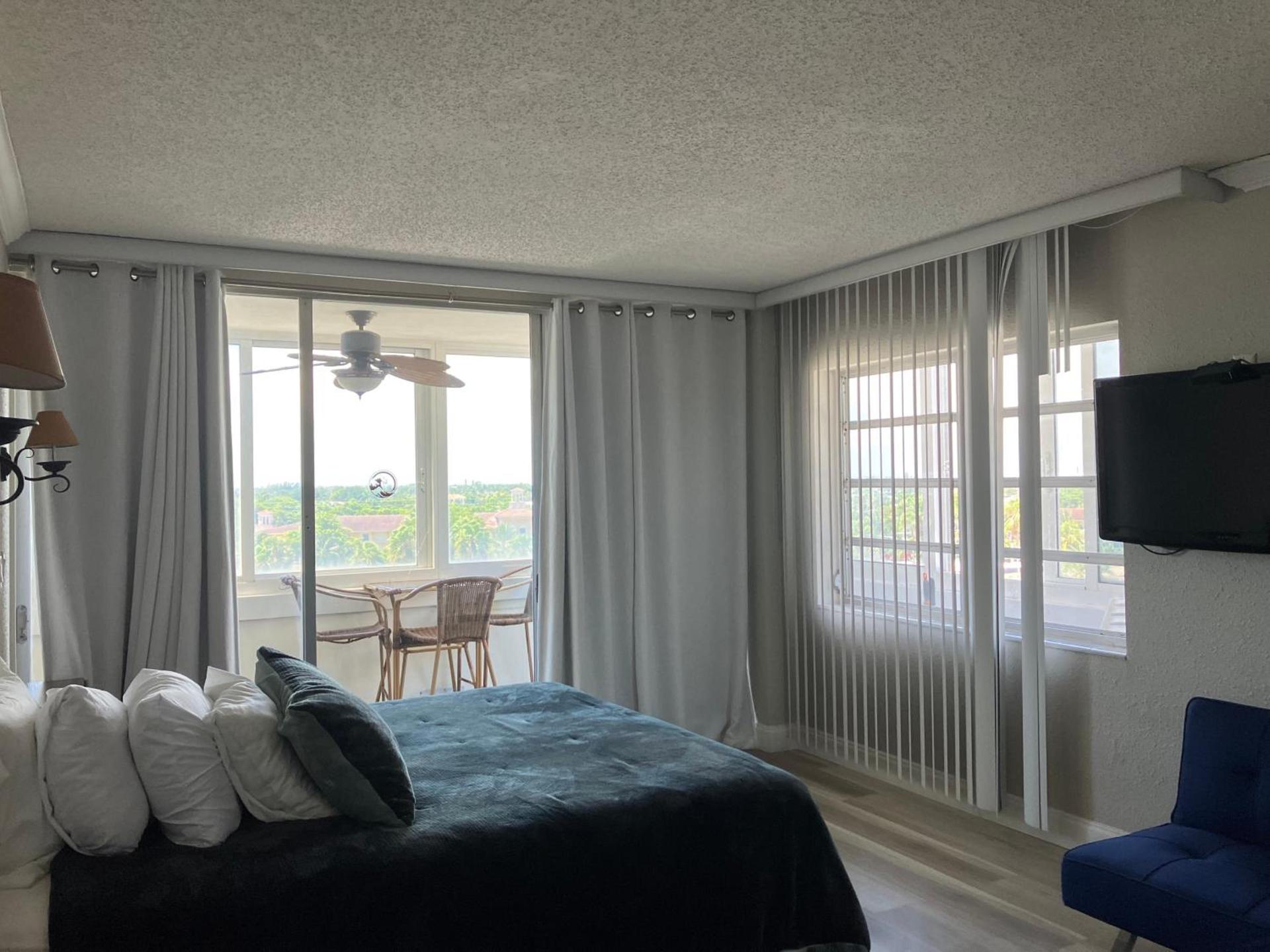 Oceanview on SAND located in Ocean Manor Resort Fort Lauderdale Beach 2 bed 2 bath spacious corner unit partial ocean view photo 7