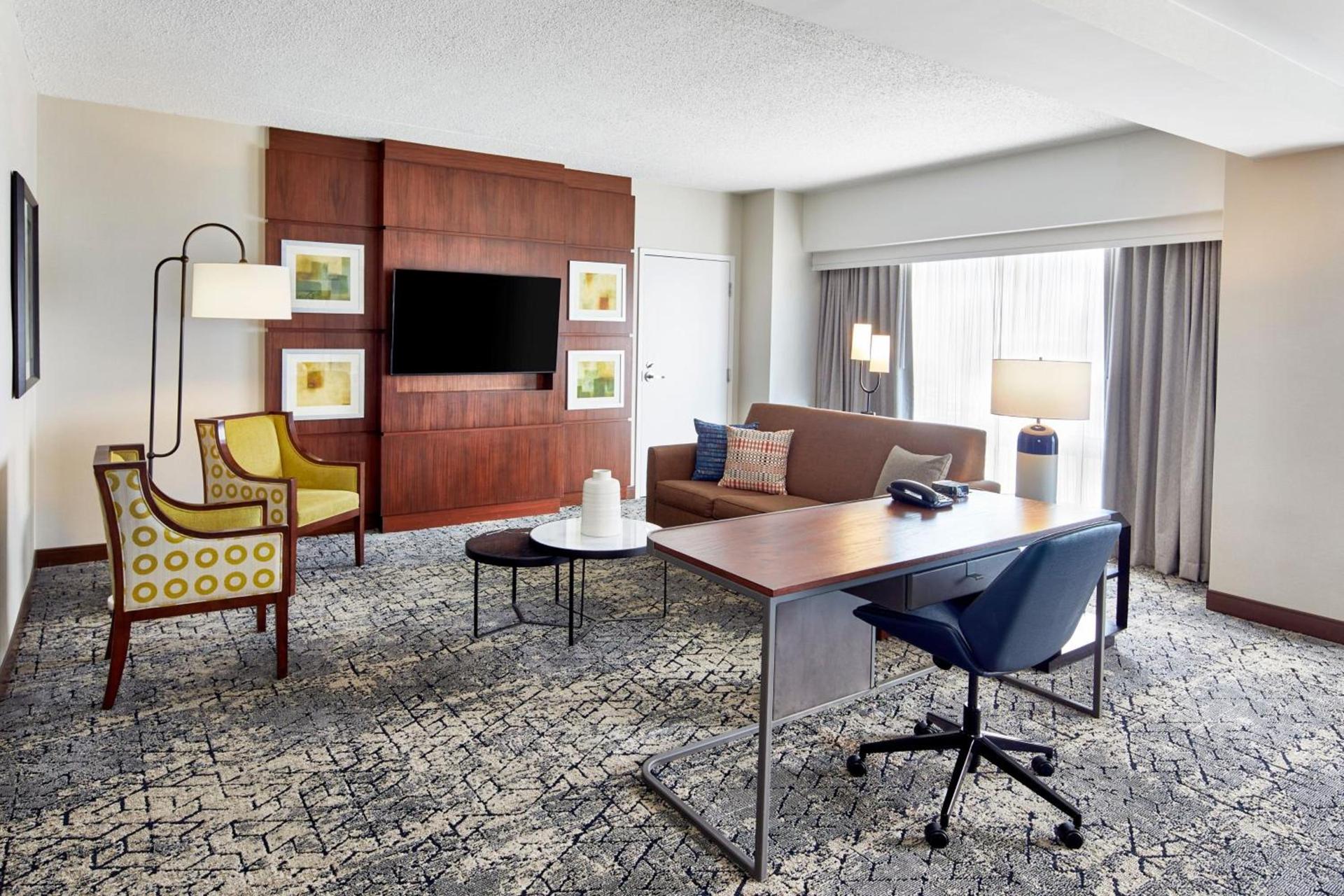 Sheraton Indianapolis Hotel at Keystone Crossing photo 20