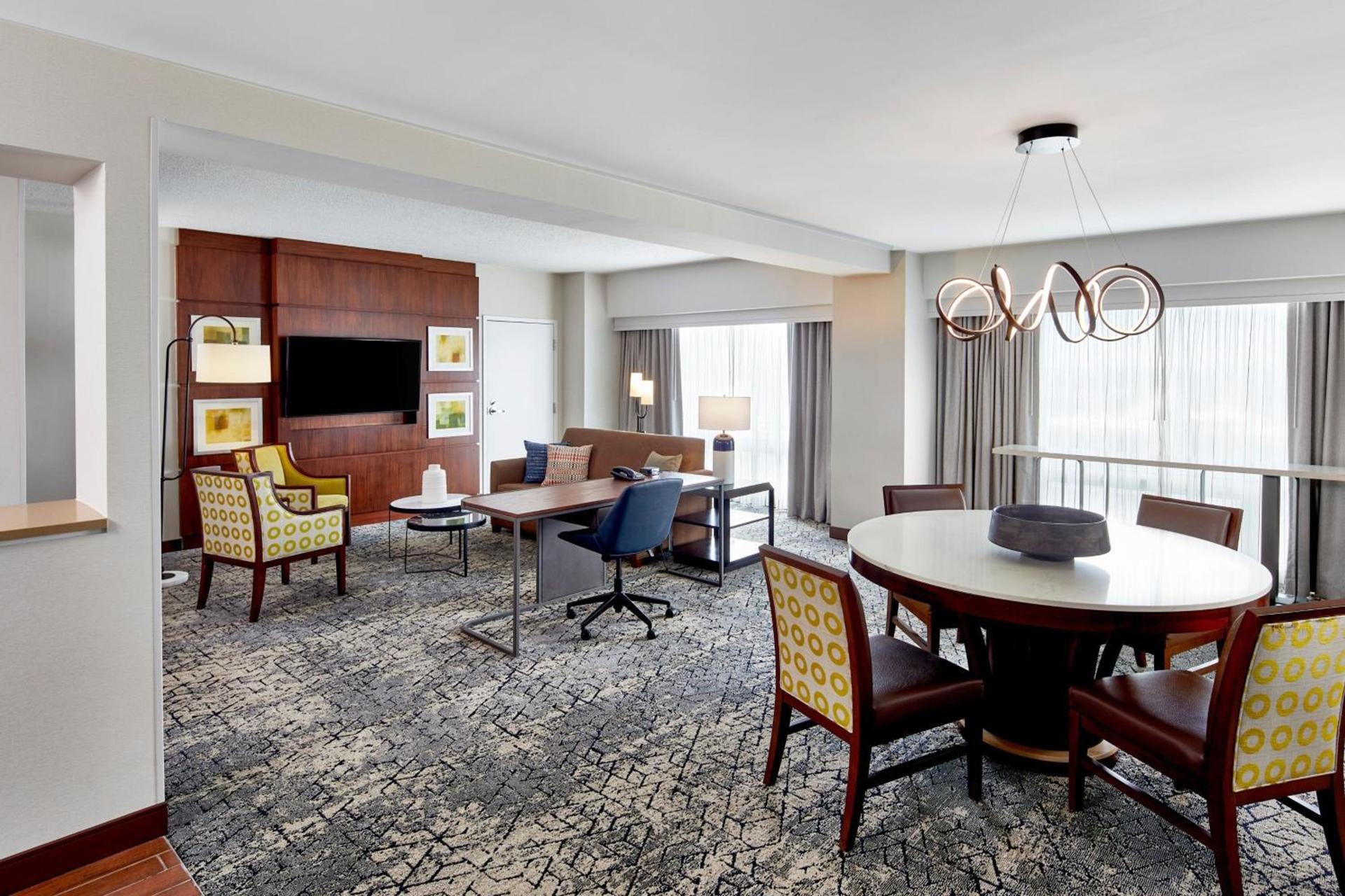 Sheraton Indianapolis Hotel at Keystone Crossing photo 21