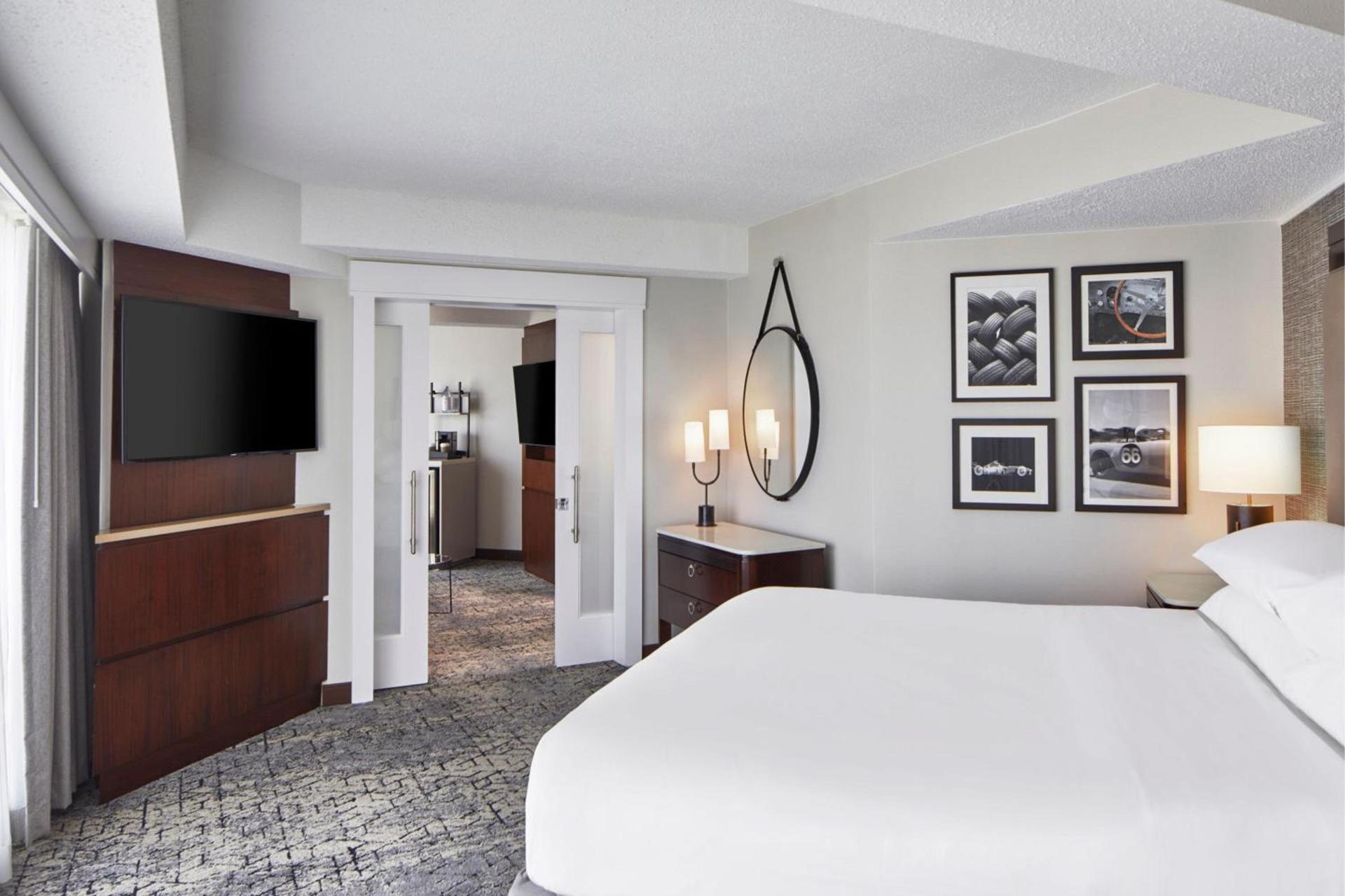 Sheraton Indianapolis Hotel at Keystone Crossing photo 27