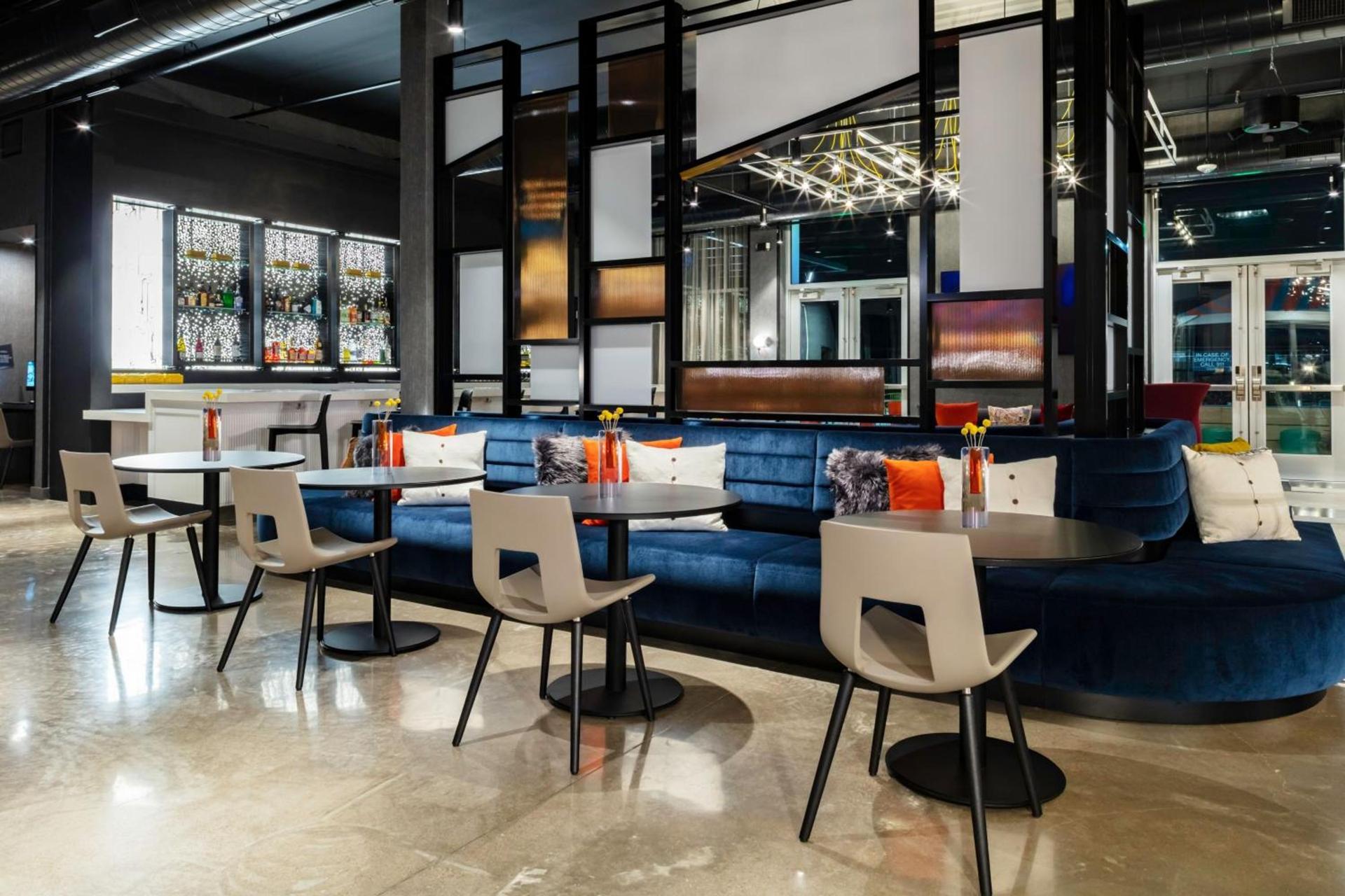 Aloft by Marriott Dallas Arlington South photo 15